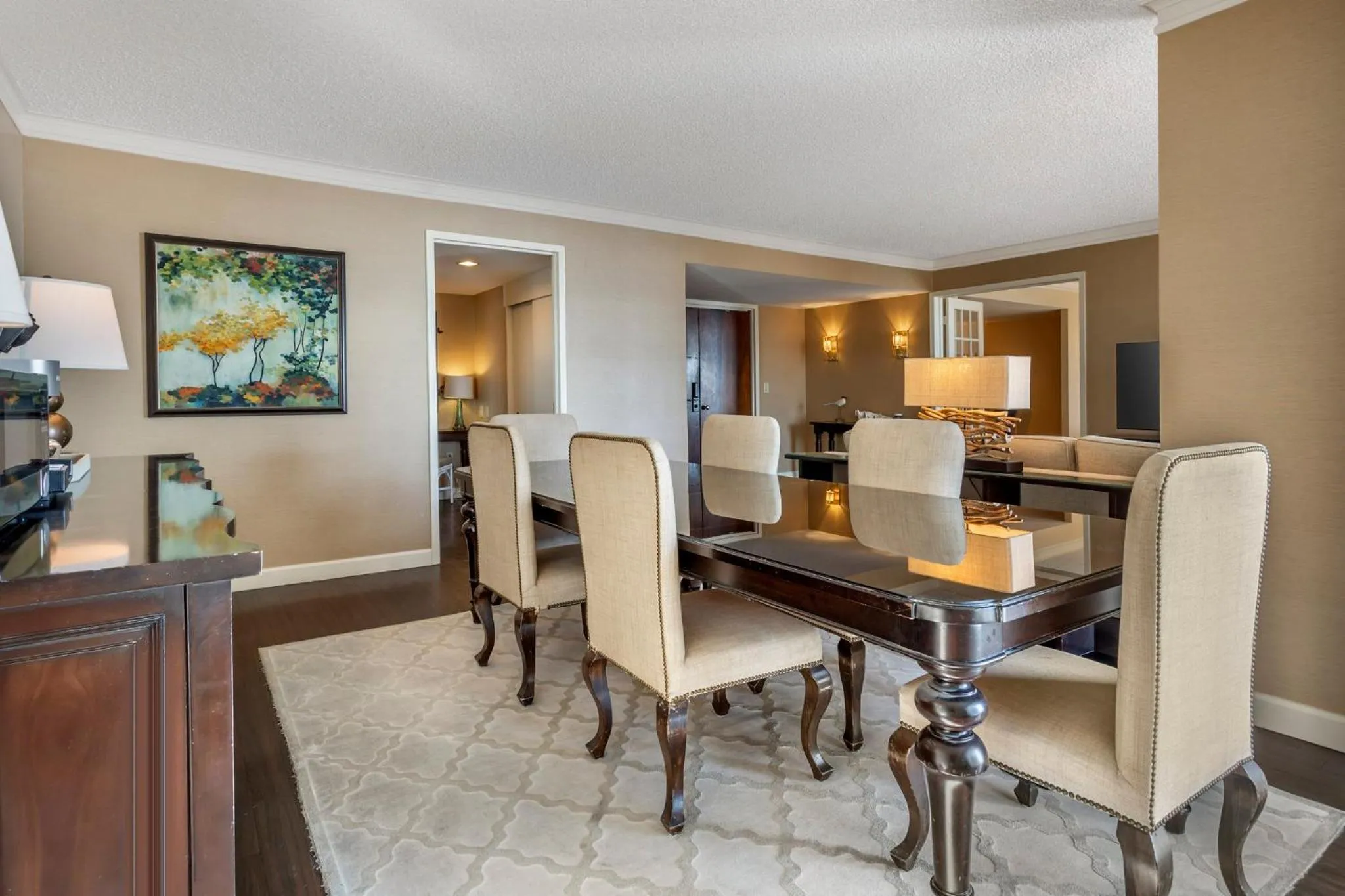 Photo of the whole room in Omni Corpus Christi Hotel