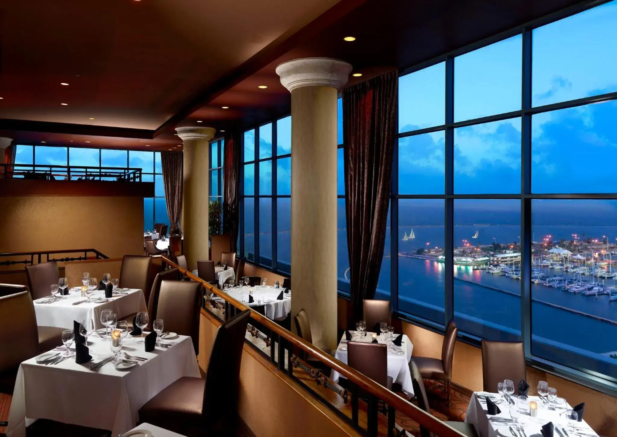 Restaurant/places to eat in Omni Corpus Christi Hotel Restaurant/places to eat in Omni Corpus Christi Hotel