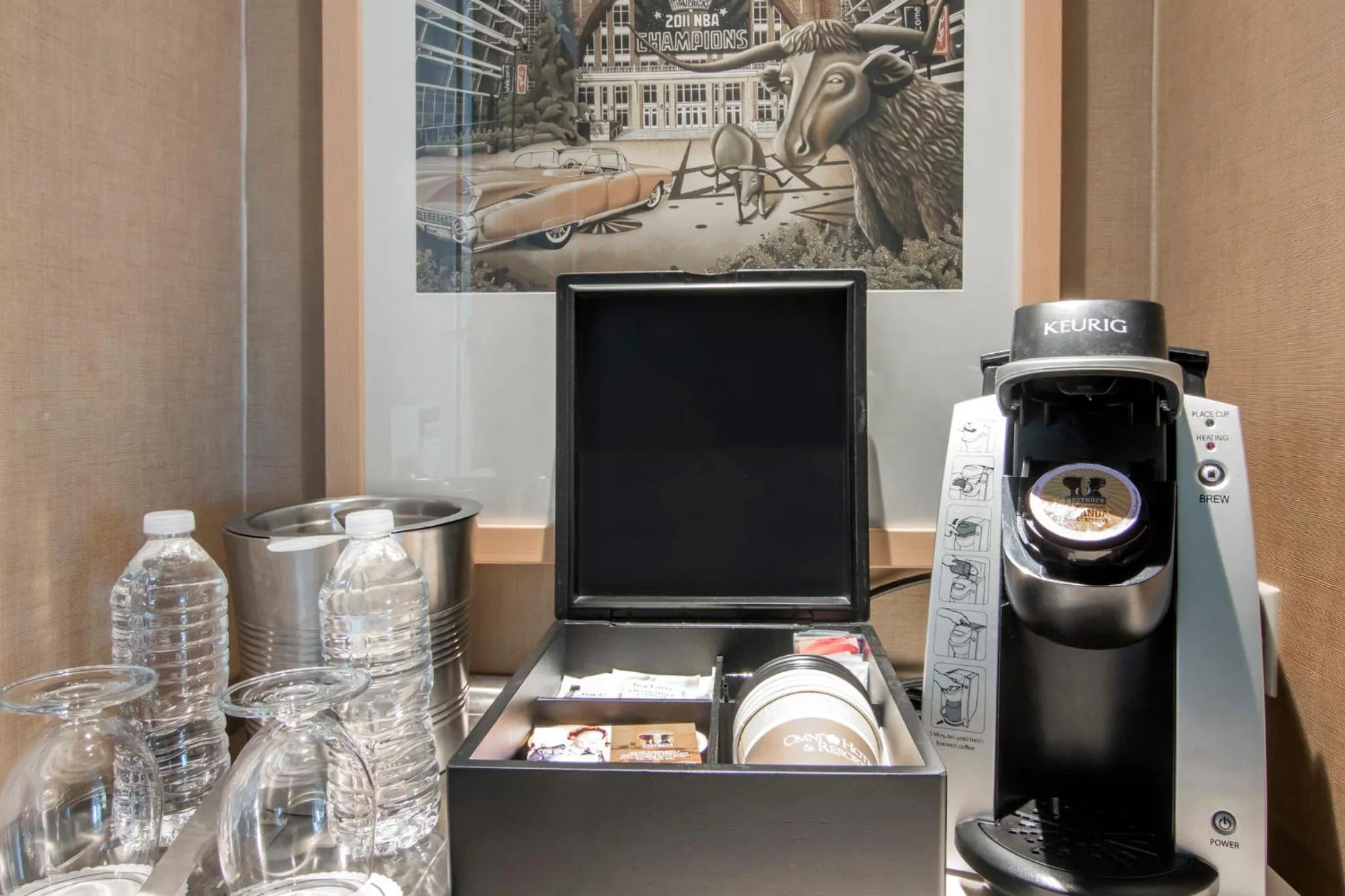 Photo of the whole room in Omni Dallas Hotel