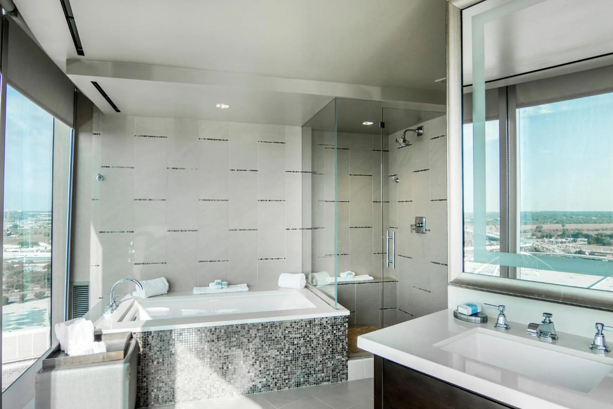 Bathroom in Omni Dallas Hotel