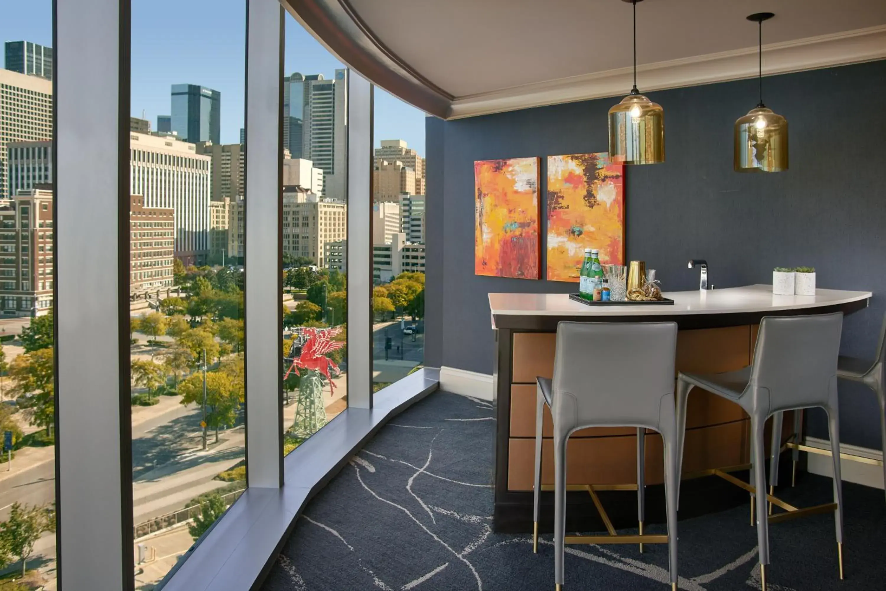 Lounge or bar in Omni Dallas Hotel Lounge or bar in Omni Dallas Hotel