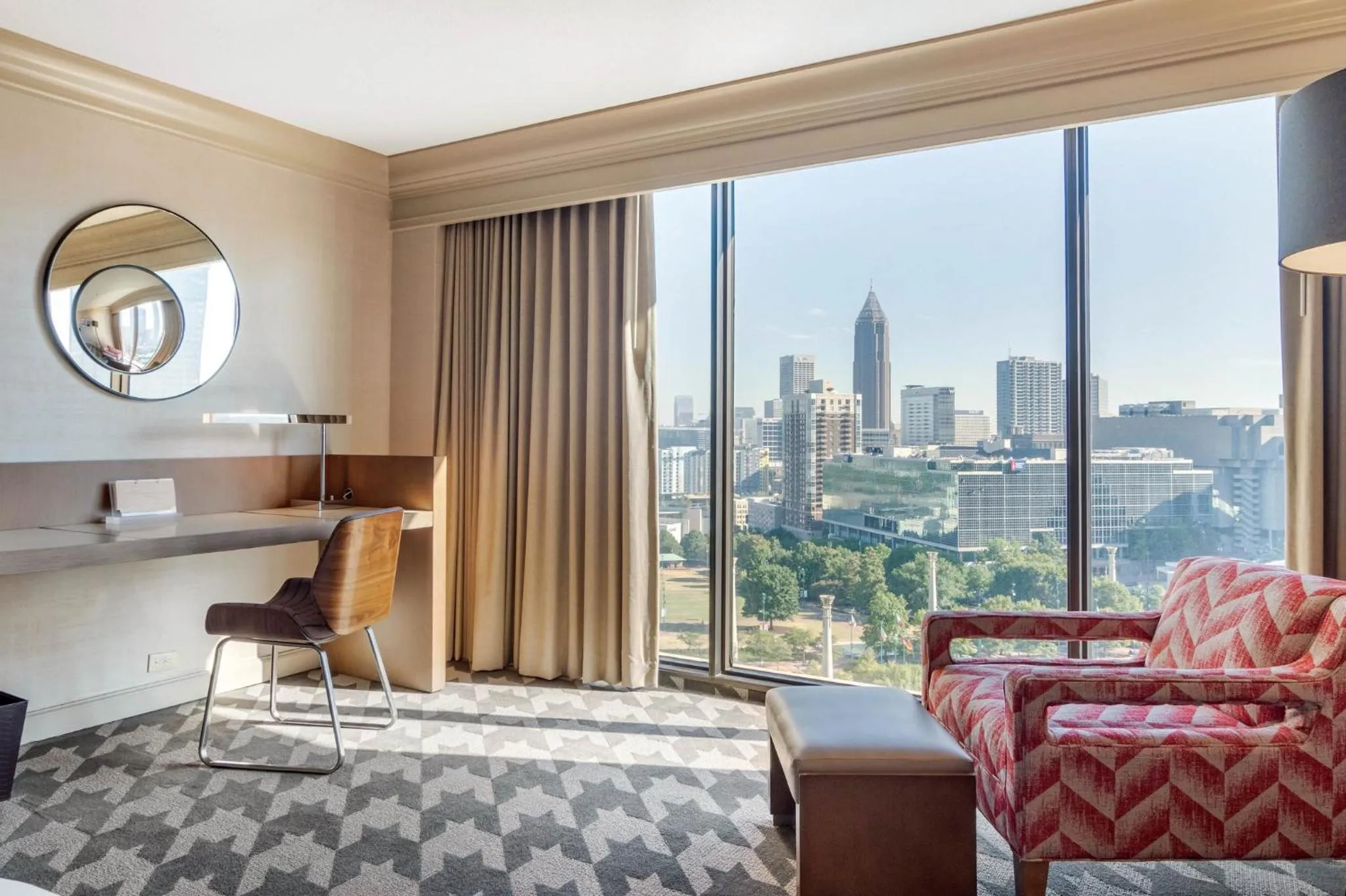Property building, Bed in Omni Atlanta Hotel at Centennial Park