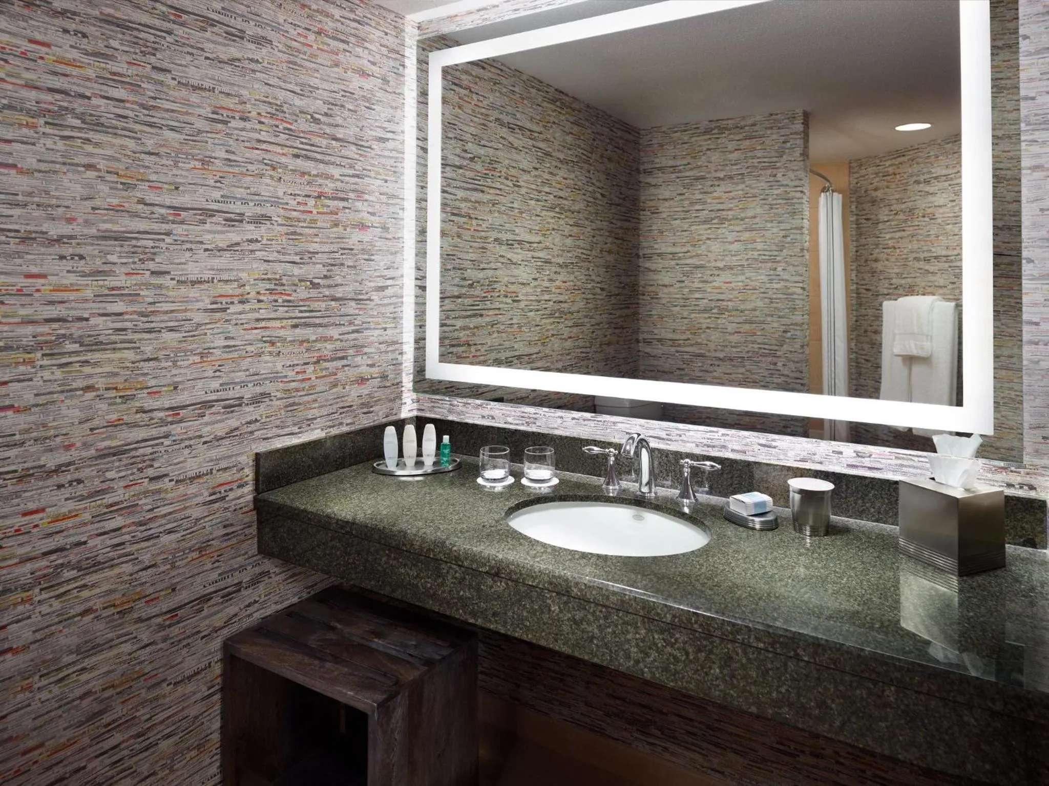 Bathroom in Omni Atlanta Hotel at Centennial Park