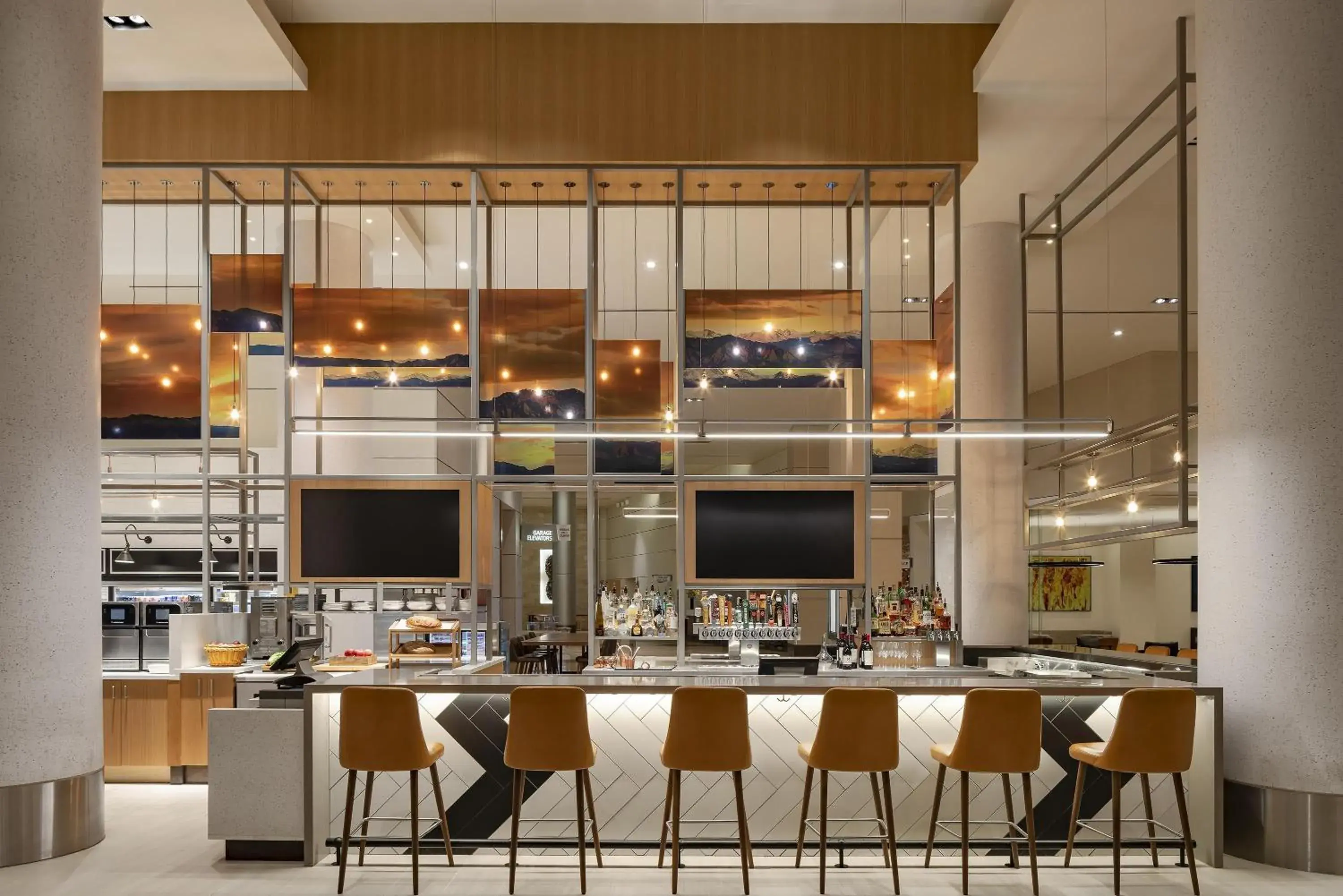 Lounge or bar in Hyatt Regency Denver at Colorado Convention Center Lounge or bar in Hyatt Regency Denver at Colorado Convention Center