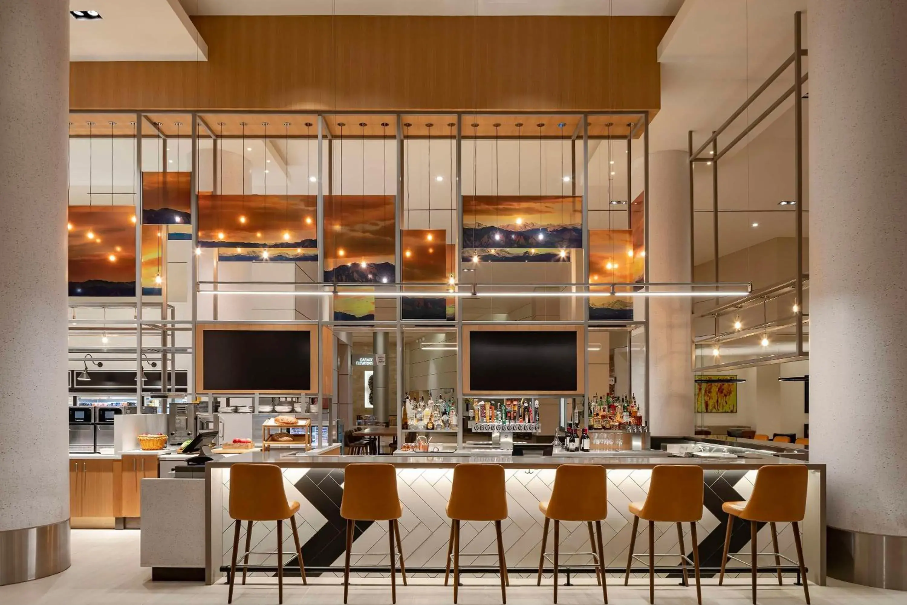 Lounge or bar in Hyatt Regency Denver at Colorado Convention Center Lounge or bar in Hyatt Regency Denver at Colorado Convention Center