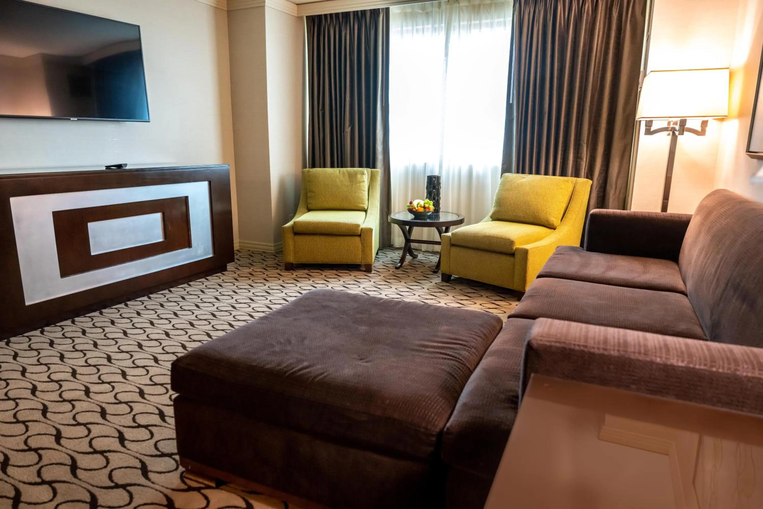 Seating area in Gold Strike Casino Resort