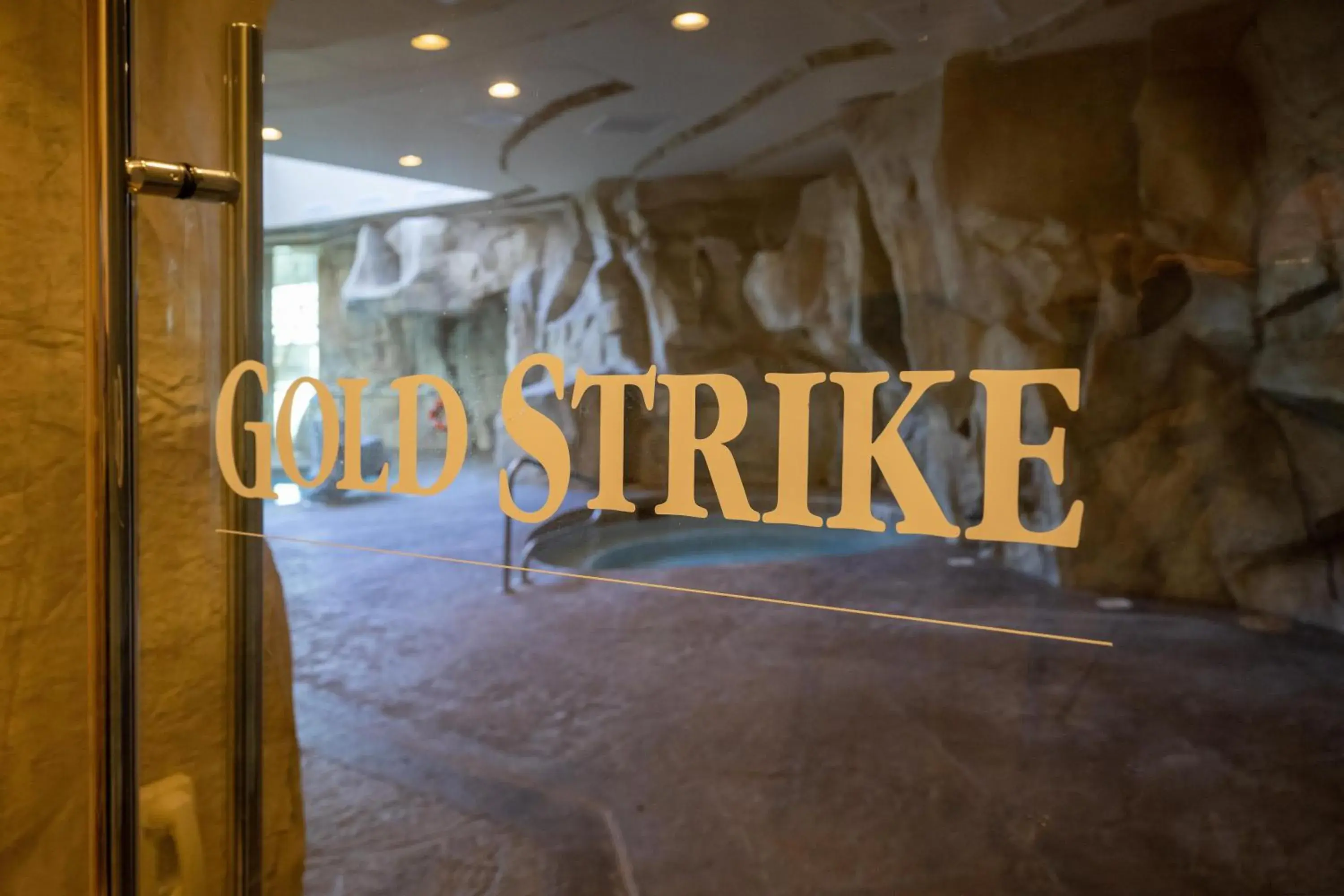 Swimming pool in Gold Strike Casino Resort Swimming pool in Gold Strike Casino Resort