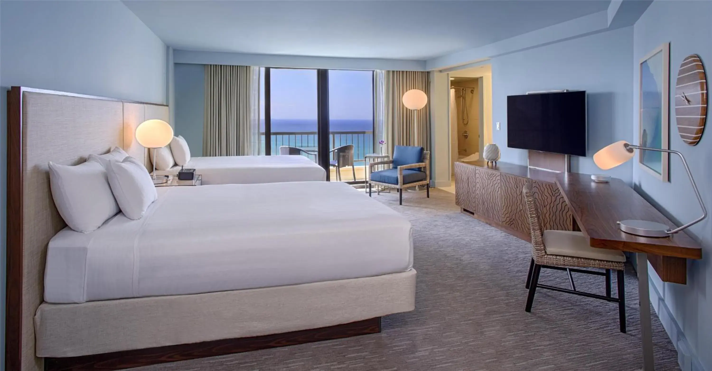 Bedroom, Bed in Hyatt Regency Waikiki Beach Resort & Spa Bedroom, Bed in Hyatt Regency Waikiki Beach Resort & Spa