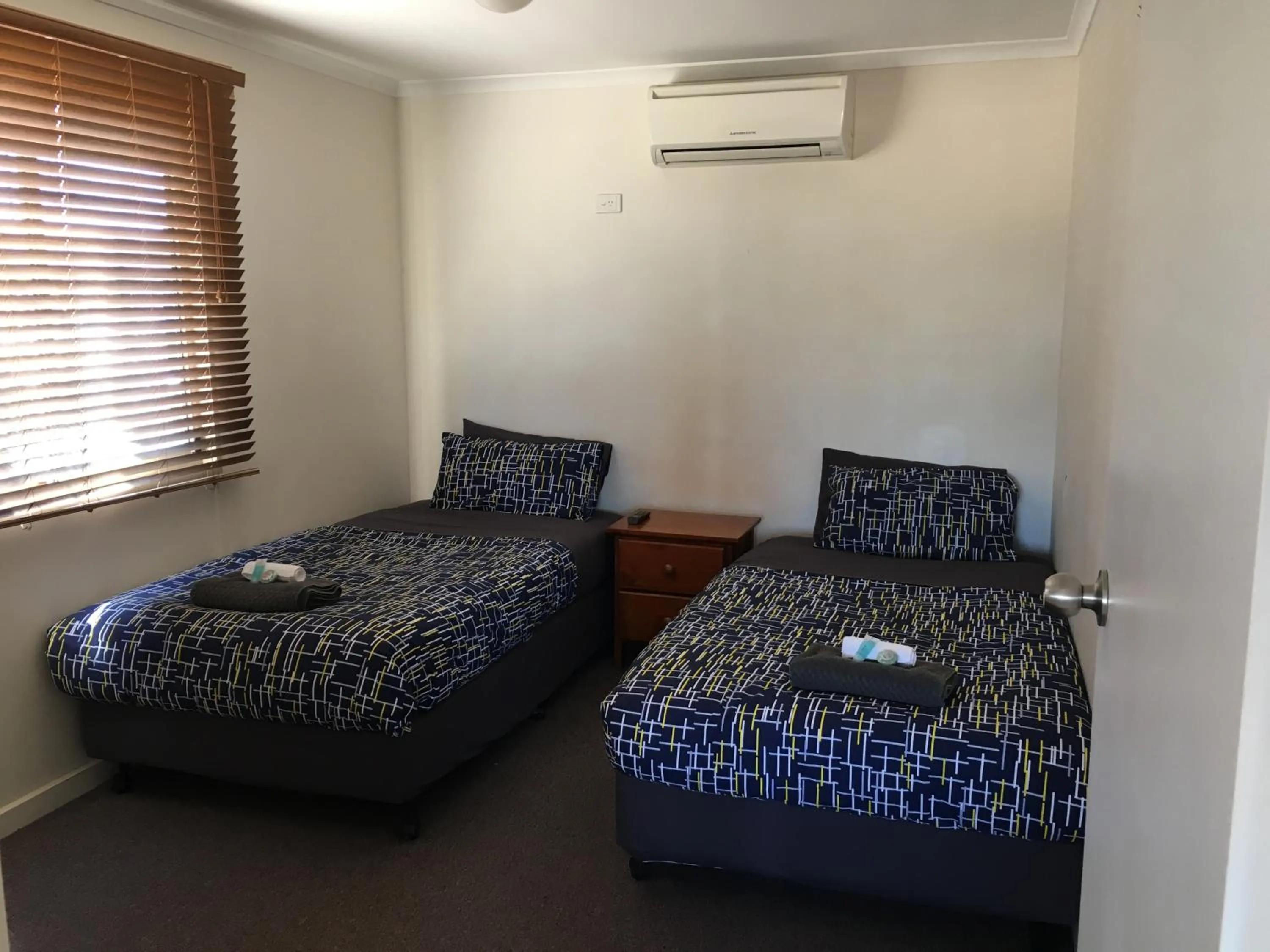 Bed in Airport Whyalla Motel