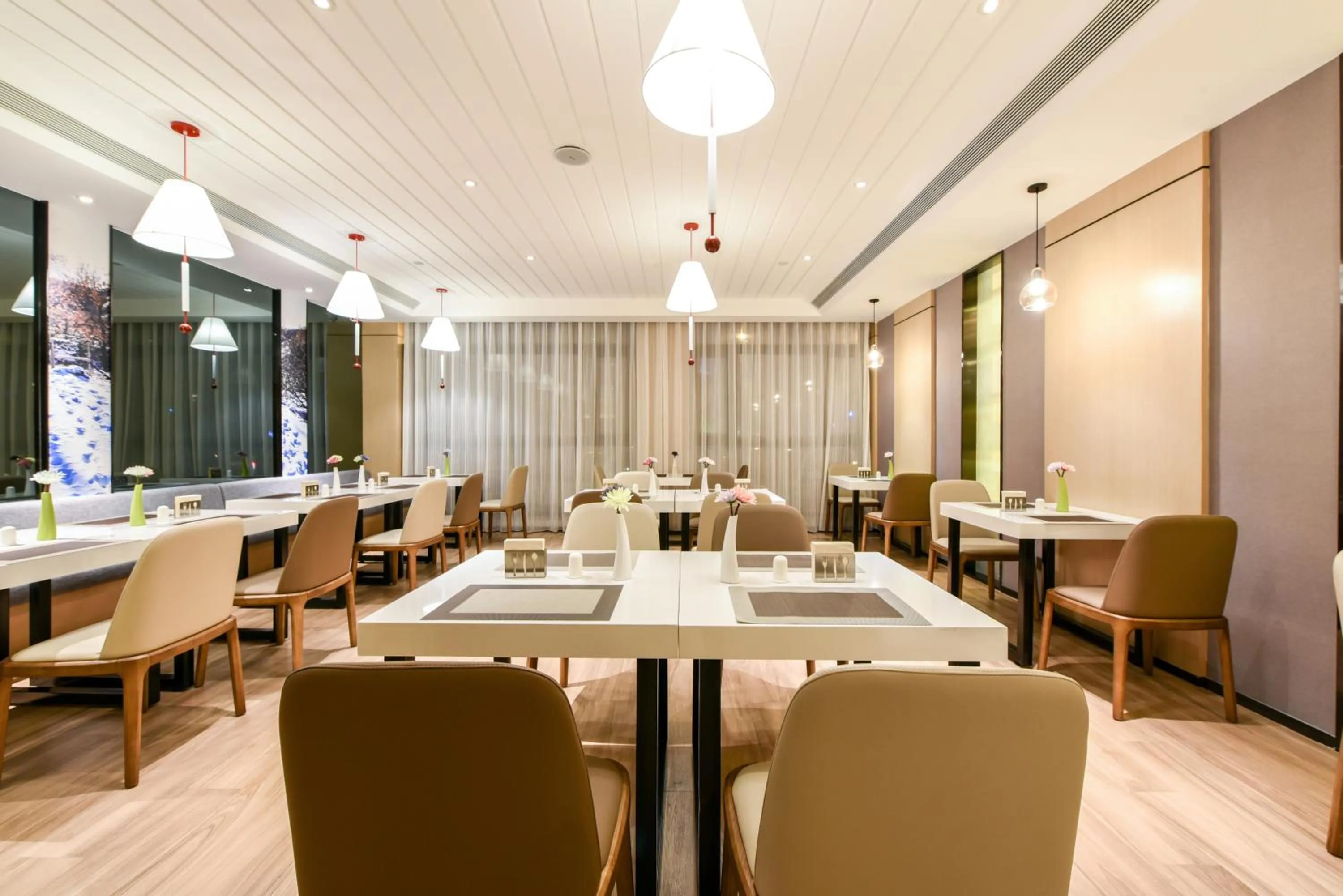 Restaurant/places to eat in Atour Hotel Langfang Xichang Road