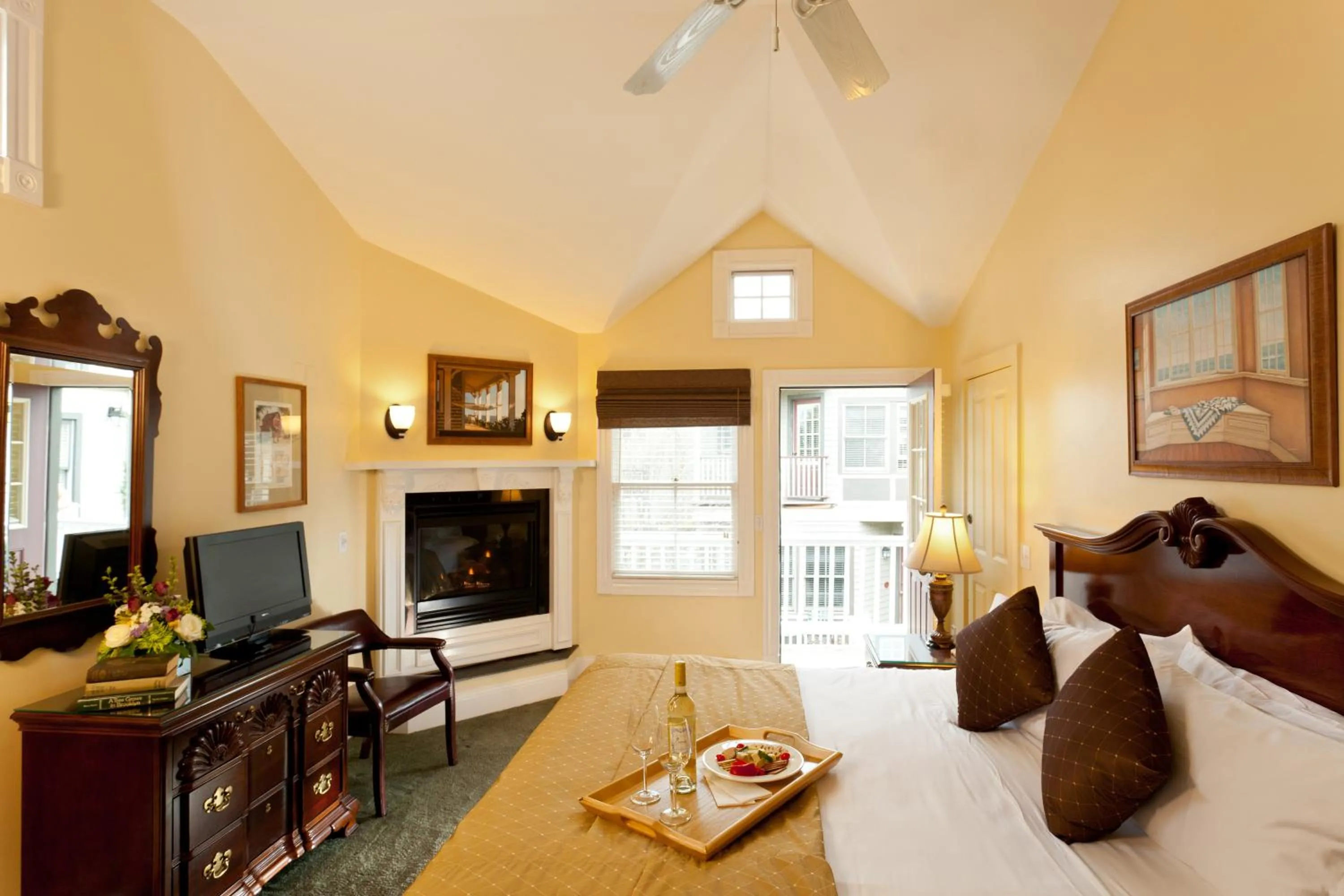 Photo of the whole room in Crowne Pointe Historic Inn Adults Only