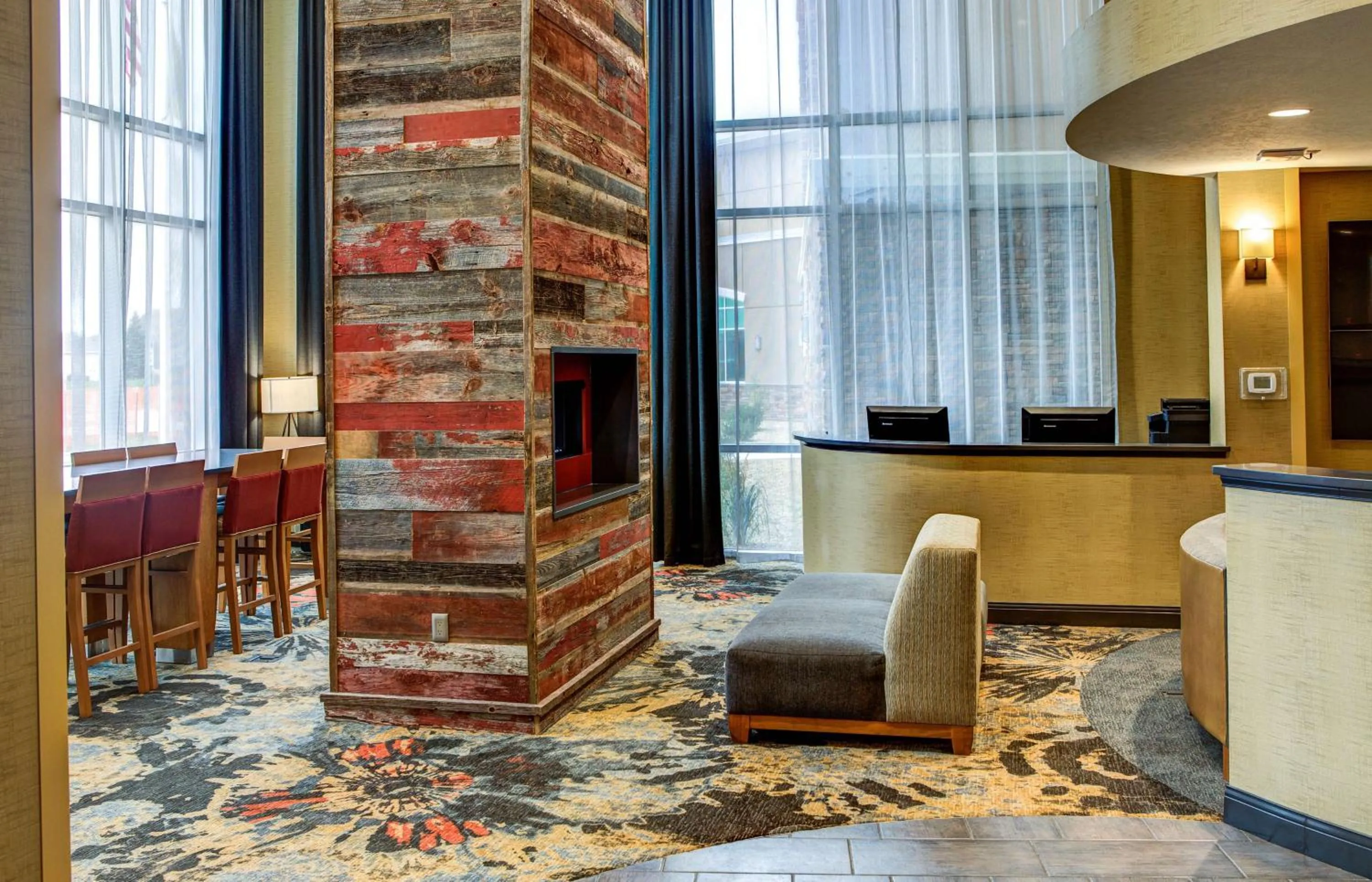 Lobby or reception in DoubleTree by Hilton West Fargo Sanford Medical Center Area