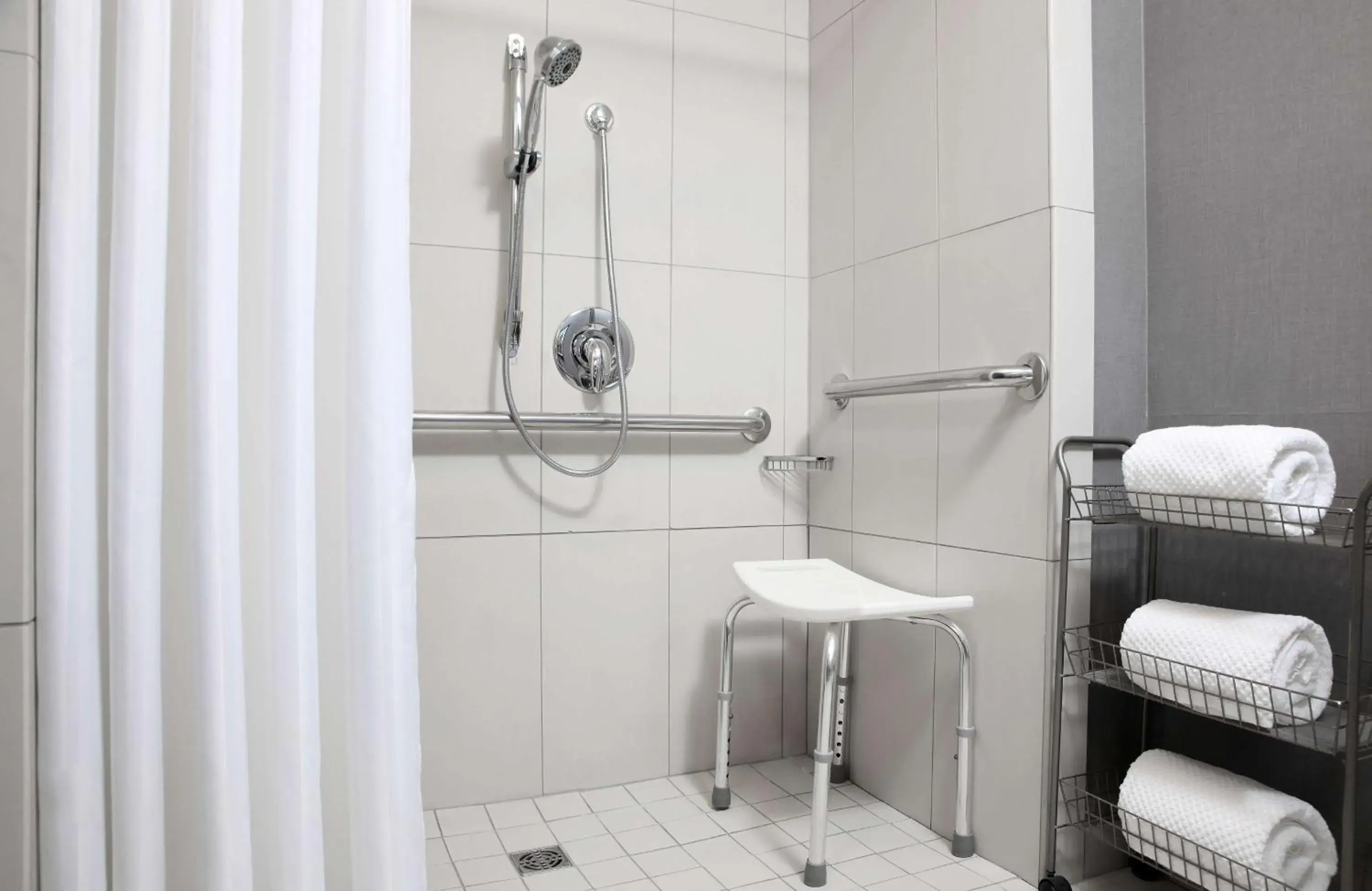 King Room with Sofa Bed and Roll-In Shower - Mobility and Hearing Access in DoubleTree by Hilton West Fargo Sanford Medical Center Area King Room with Sofa Bed and Roll-In Shower - Mobility and Hearing Access in DoubleTree by Hilton West Fargo Sanford Medical Center Area