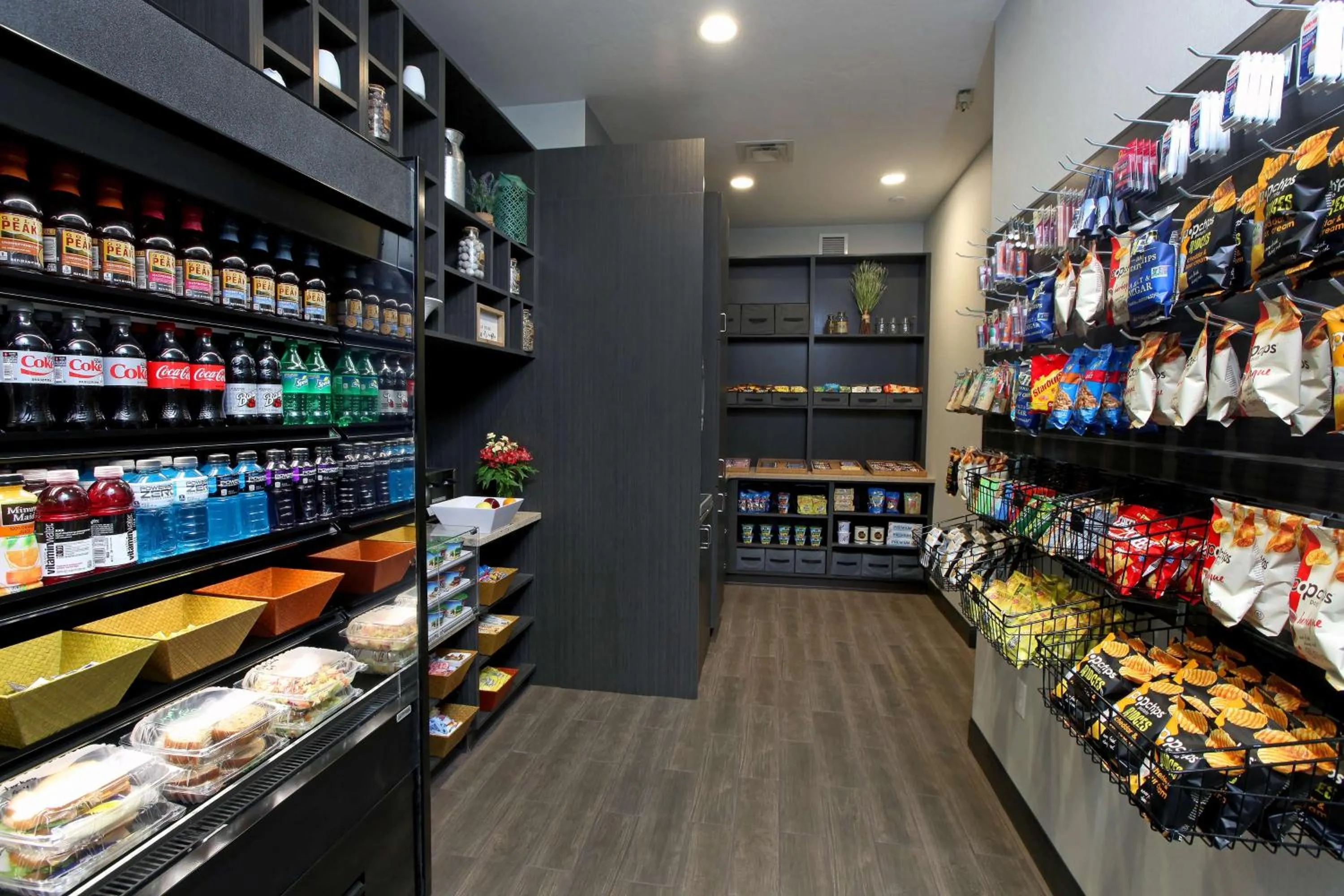 Restaurant/places to eat in DoubleTree by Hilton West Fargo Sanford Medical Center Area