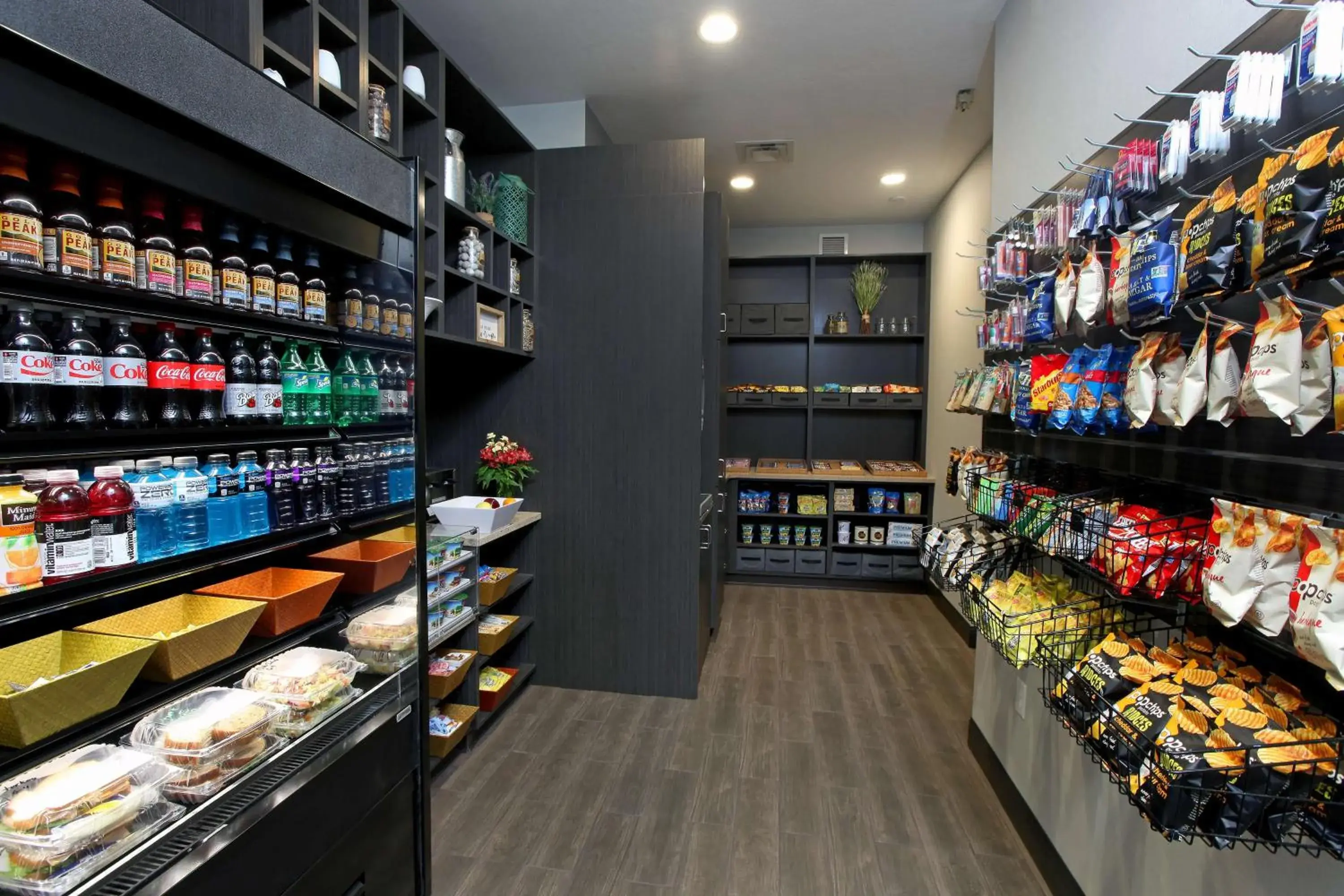 Restaurant/places to eat in DoubleTree by Hilton West Fargo Sanford Medical Center Area Restaurant/places to eat in DoubleTree by Hilton West Fargo Sanford Medical Center Area