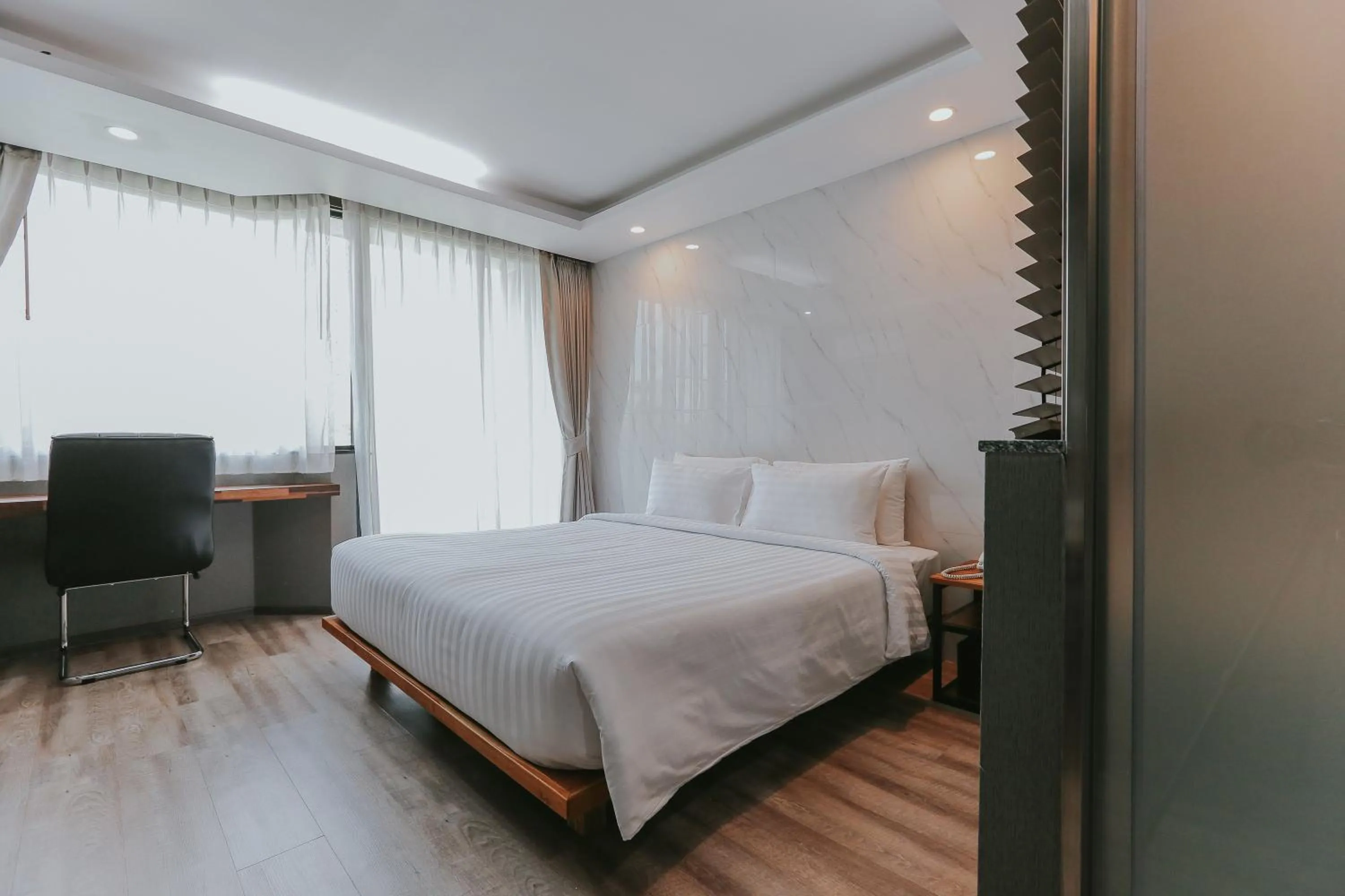 Bed in Bangkok City Link Hotel