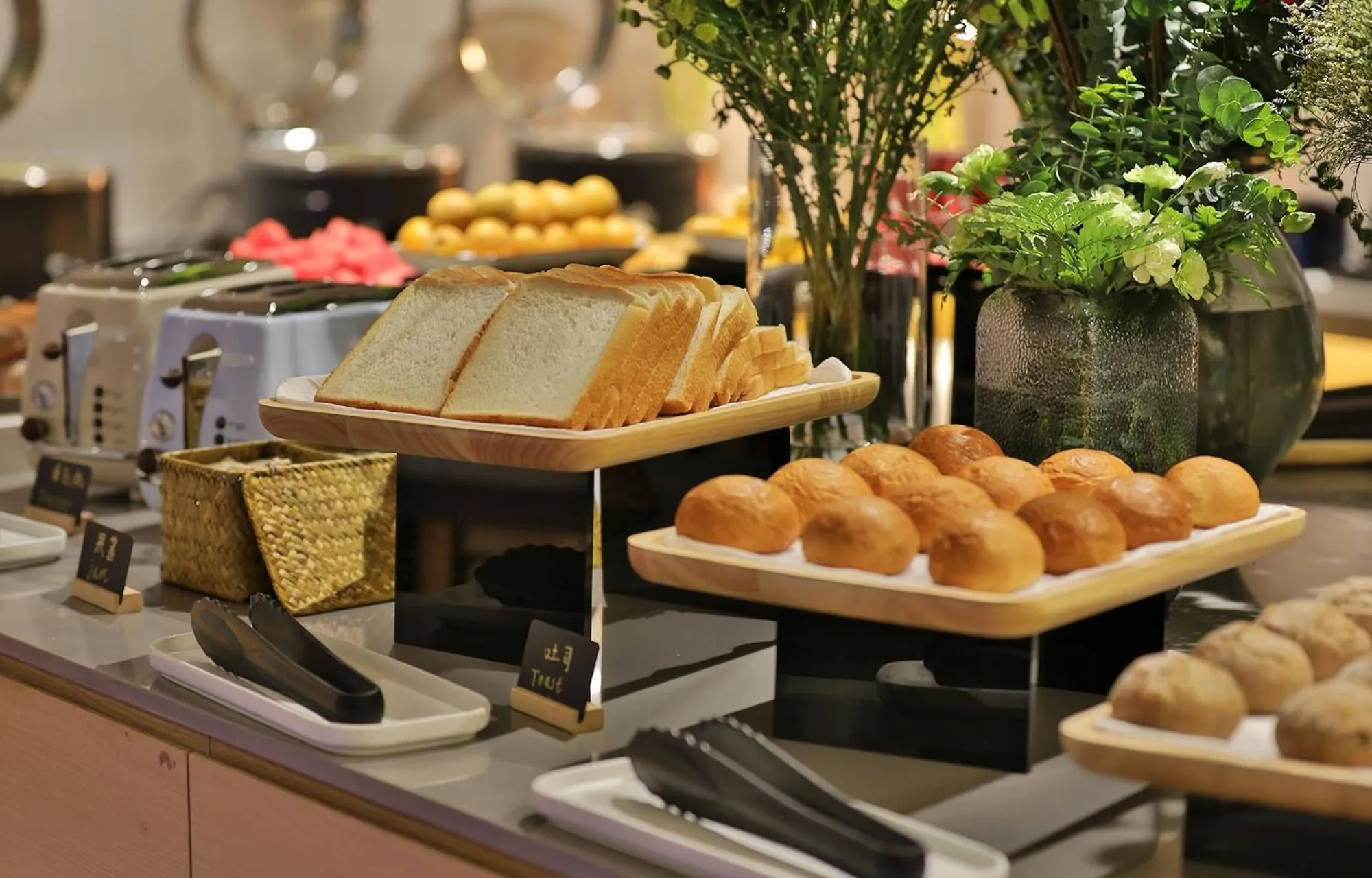 Food and drinks in EBO Hotel (Hangzhou West Lake)