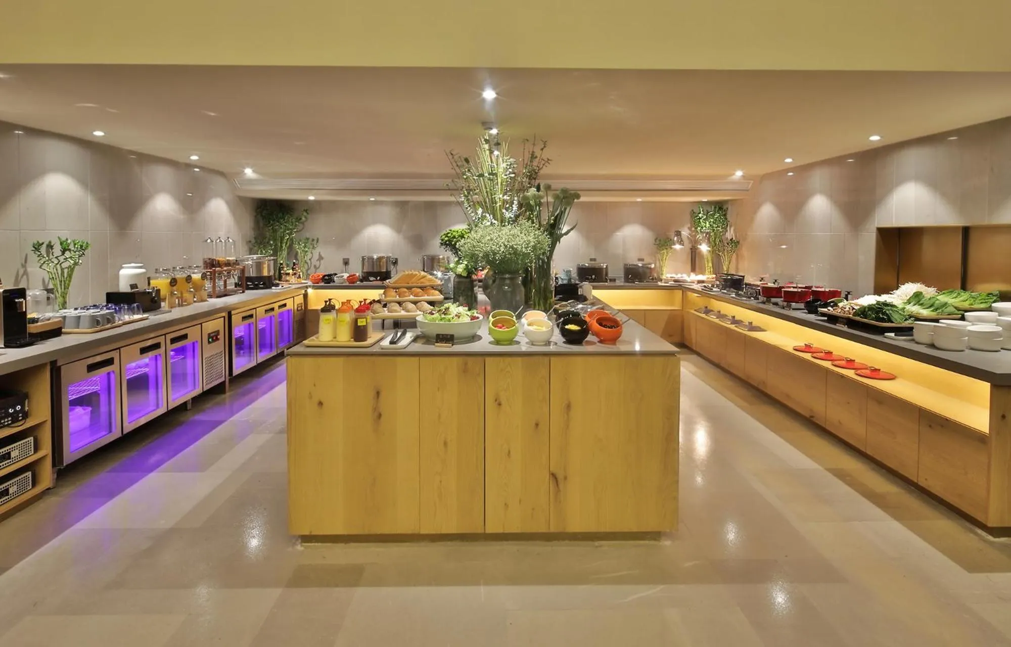 Buffet breakfast in EBO Hotel (Hangzhou West Lake)