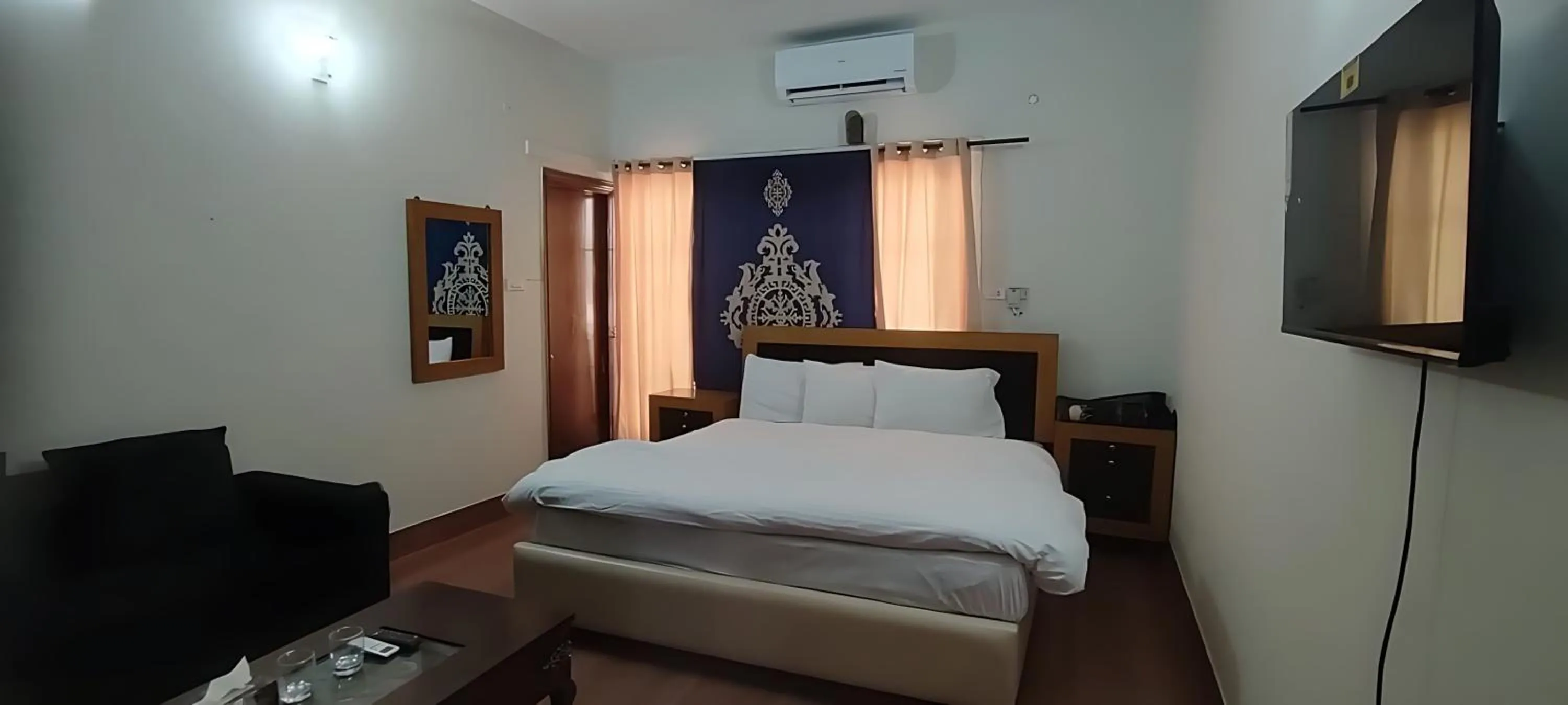 Bedroom, Bed in Mulberry Guest House F-11