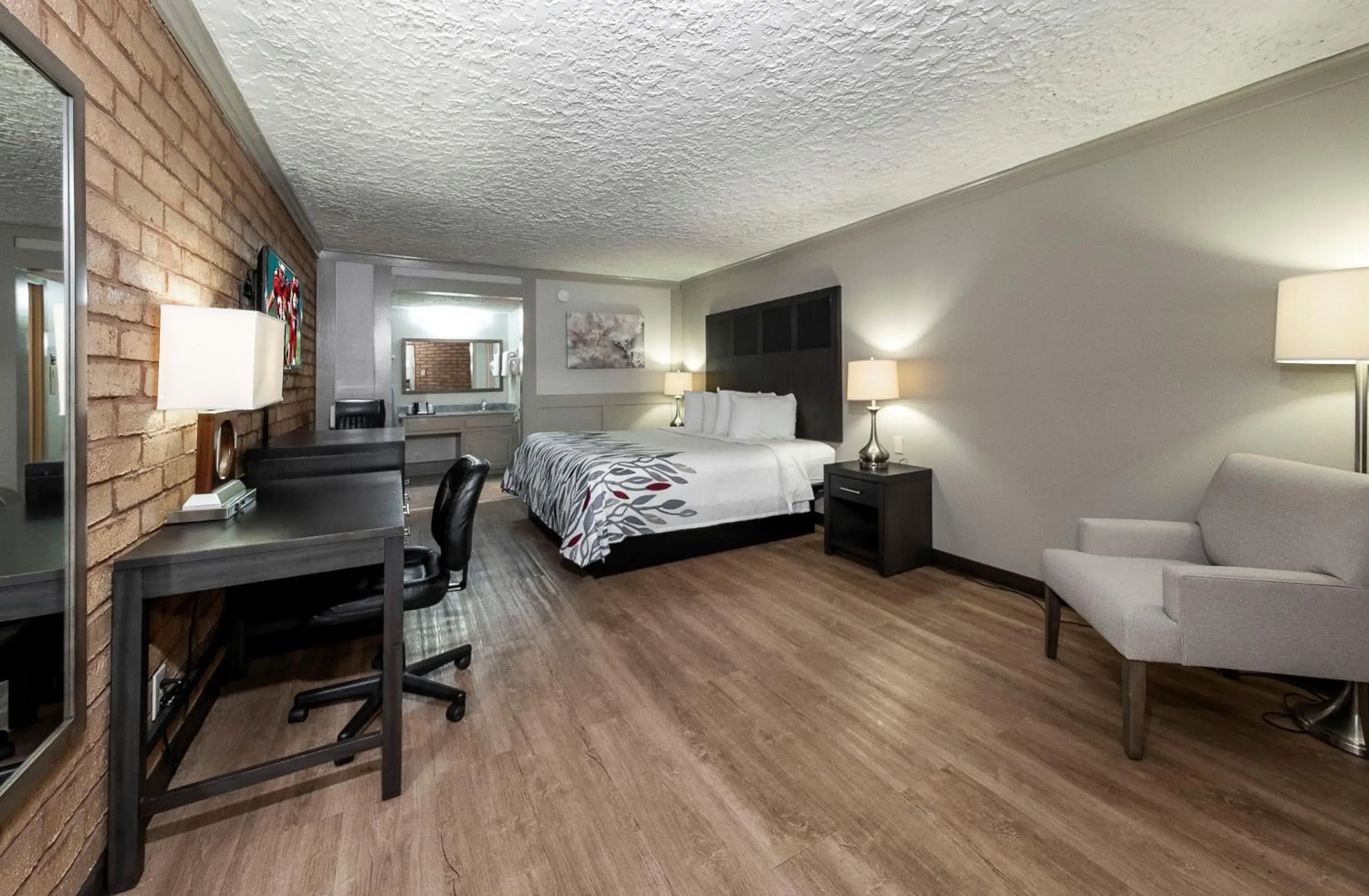 Photo of the whole room, Bed in Red Roof Inn Monroe Photo of the whole room, Bed in Red Roof Inn Monroe