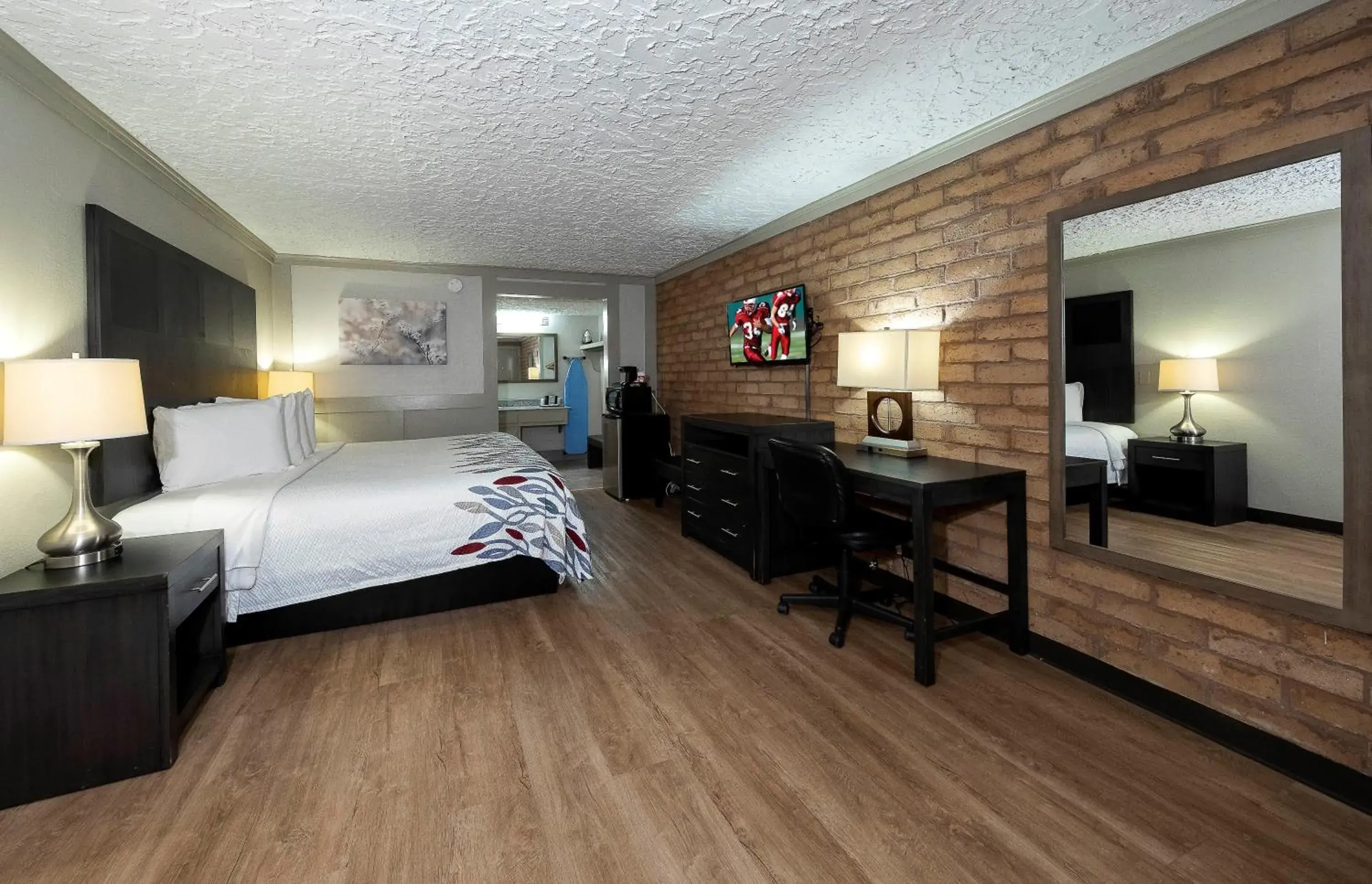 Photo of the whole room, Bed in Red Roof Inn Monroe Photo of the whole room, Bed in Red Roof Inn Monroe