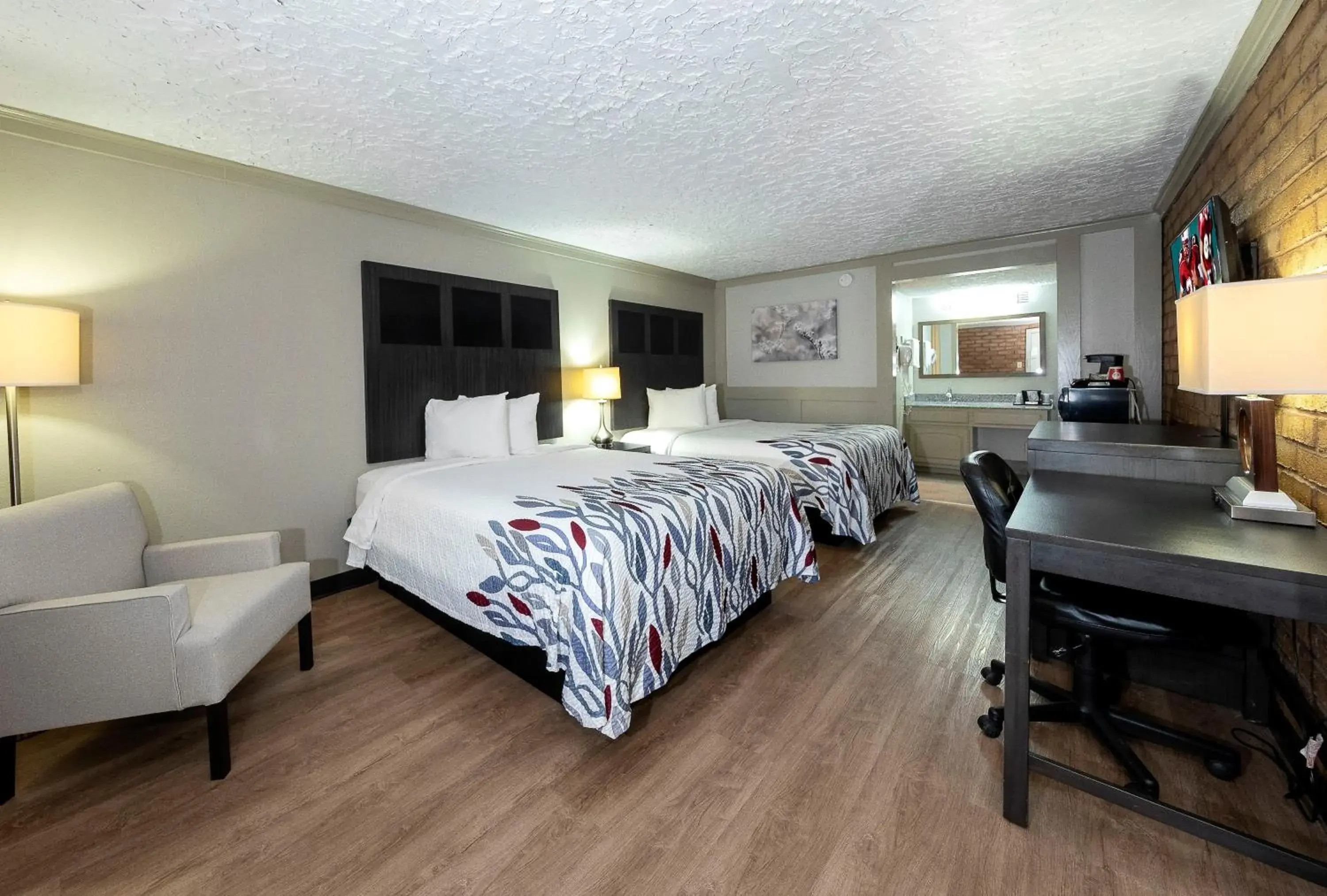 Photo of the whole room, Bed in Red Roof Inn Monroe Photo of the whole room, Bed in Red Roof Inn Monroe