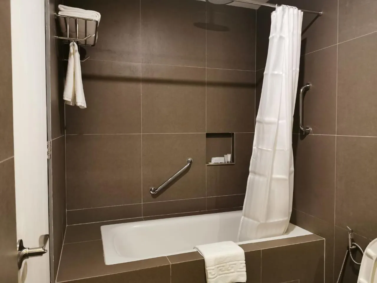 Bathroom in Crown Hotel at Harbour Springs Palawan Managed by Enderun Hotels