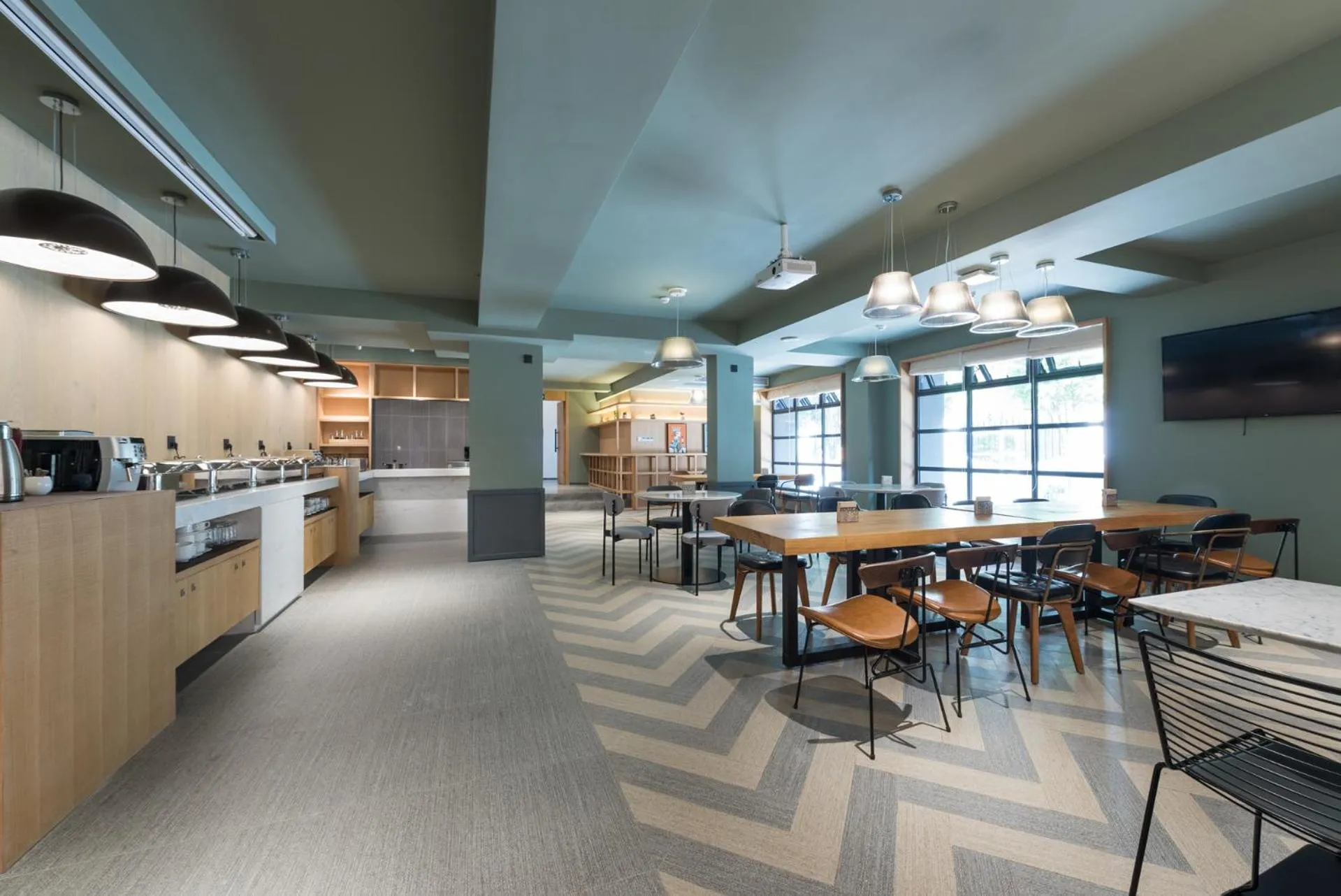 Restaurant/places to eat in Atour Light Xiamen Railway Station