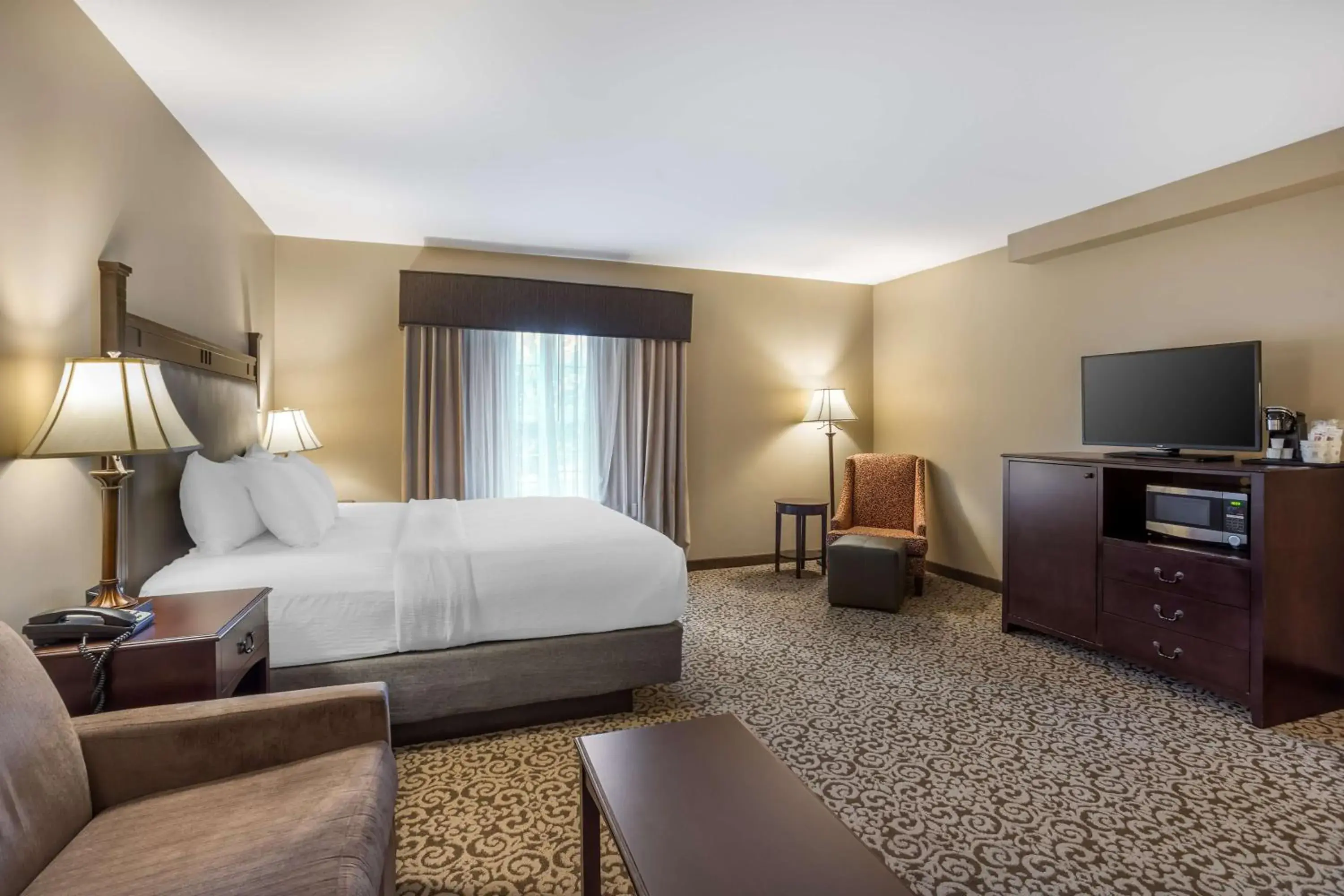 Bedroom, Bed in Best Western Plus Intercourse Village Inn Bedroom, Bed in Best Western Plus Intercourse Village Inn