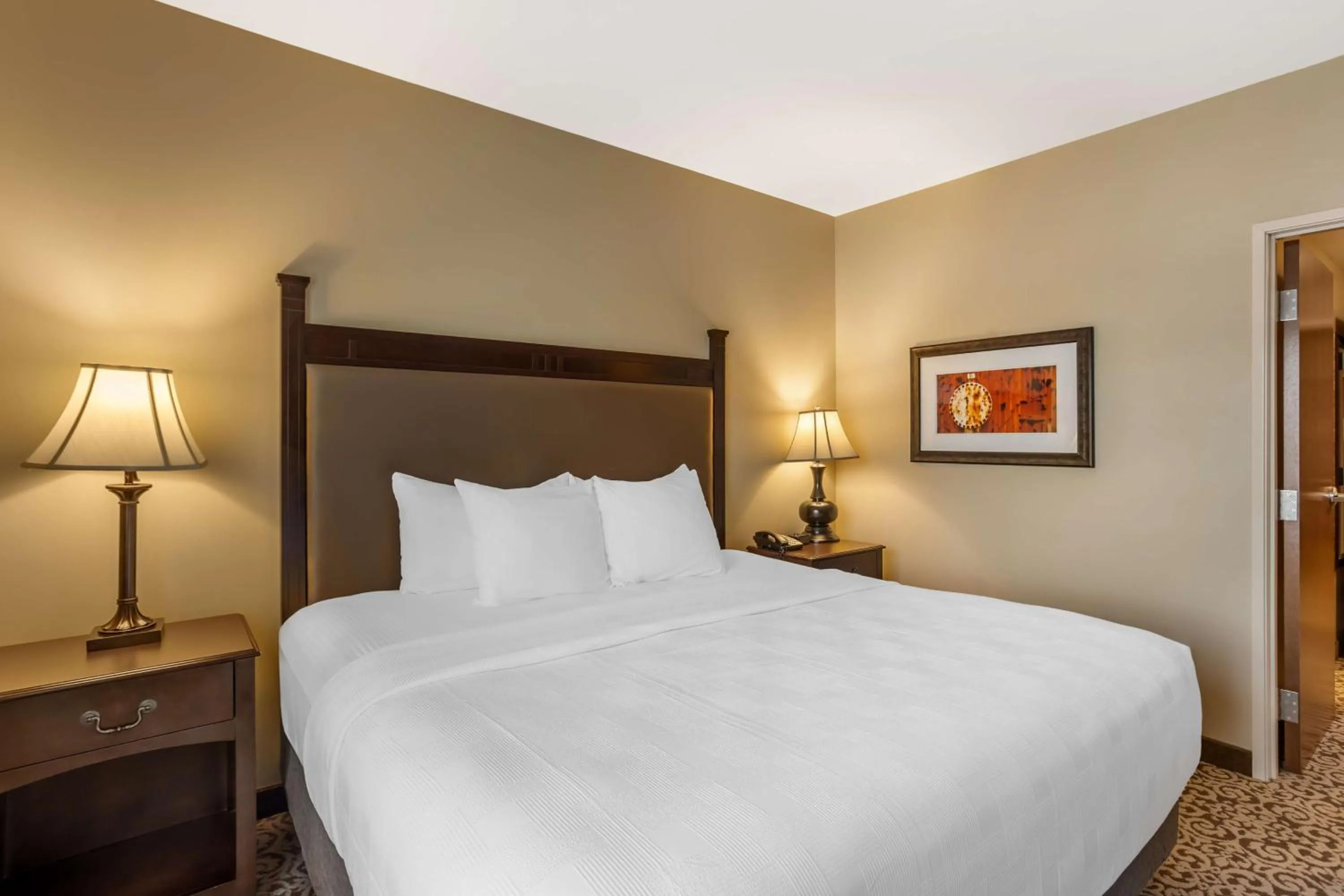 Bedroom, Bed in Best Western Plus Intercourse Village Inn