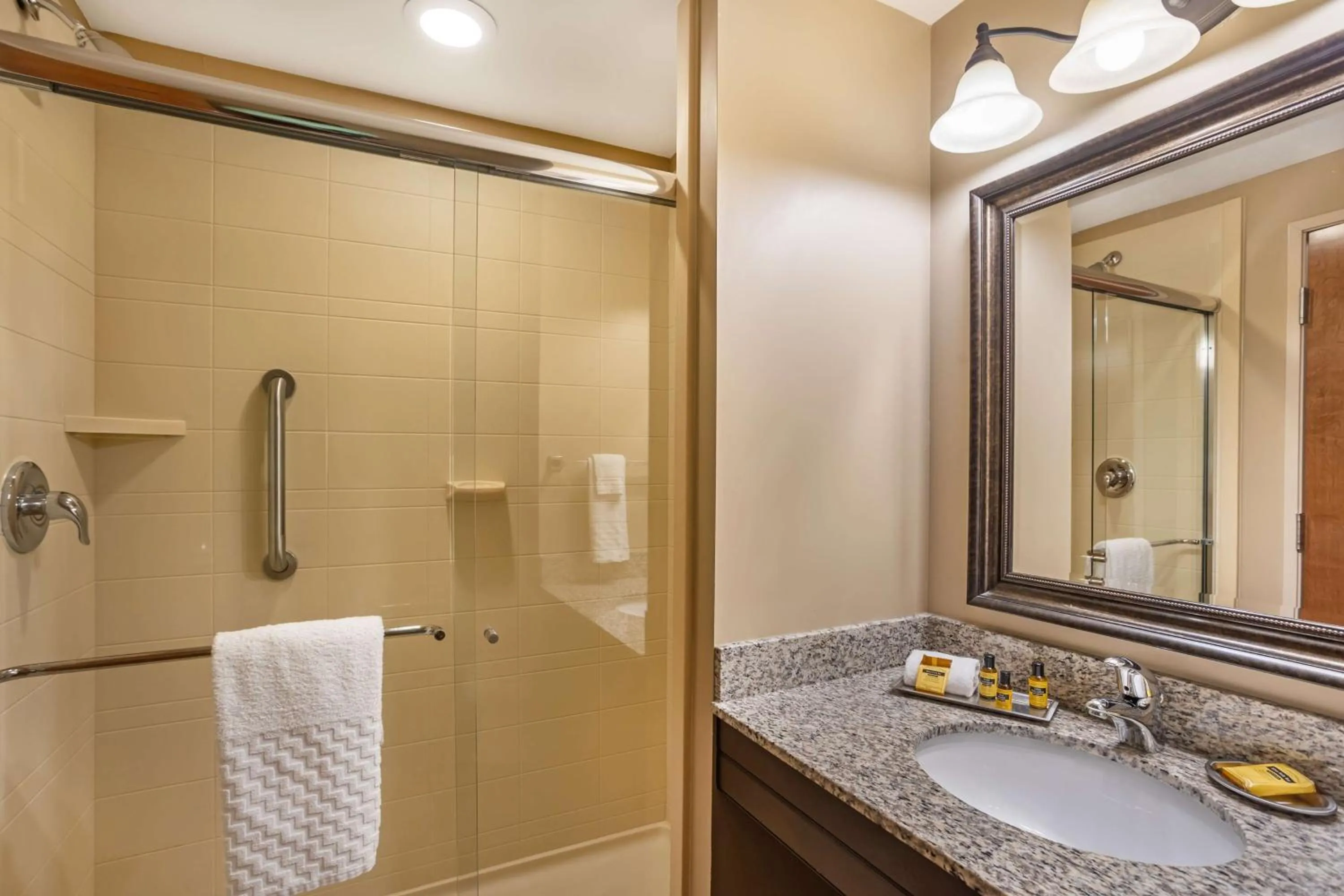 Bathroom in Best Western Plus Intercourse Village Inn