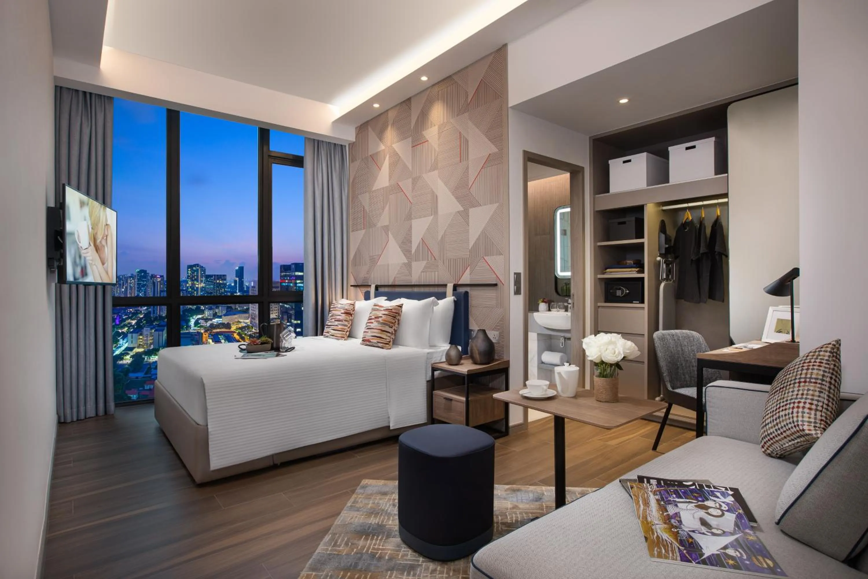 Photo of the whole room, Bed in Citadines Balestier Singapore