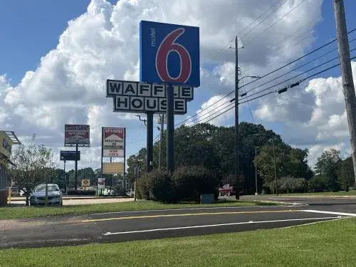 Motel 6 - McComb, MS Motel 6 - McComb, MS