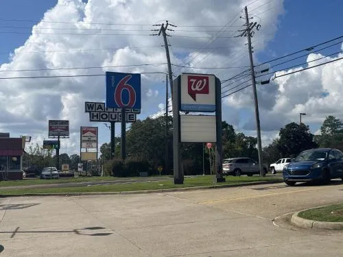 Motel 6 - McComb, MS