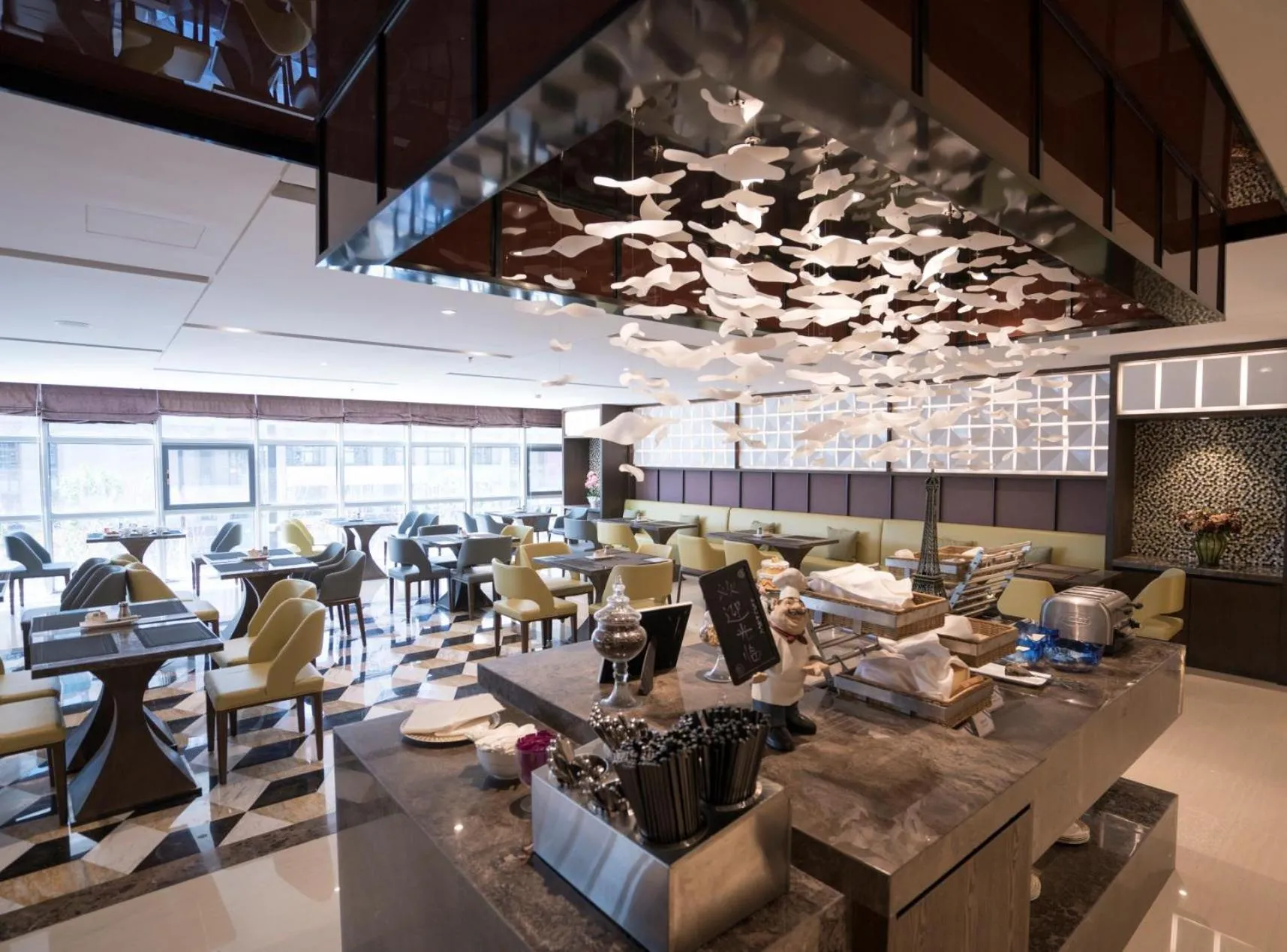 Buffet breakfast in Mercure Panjin