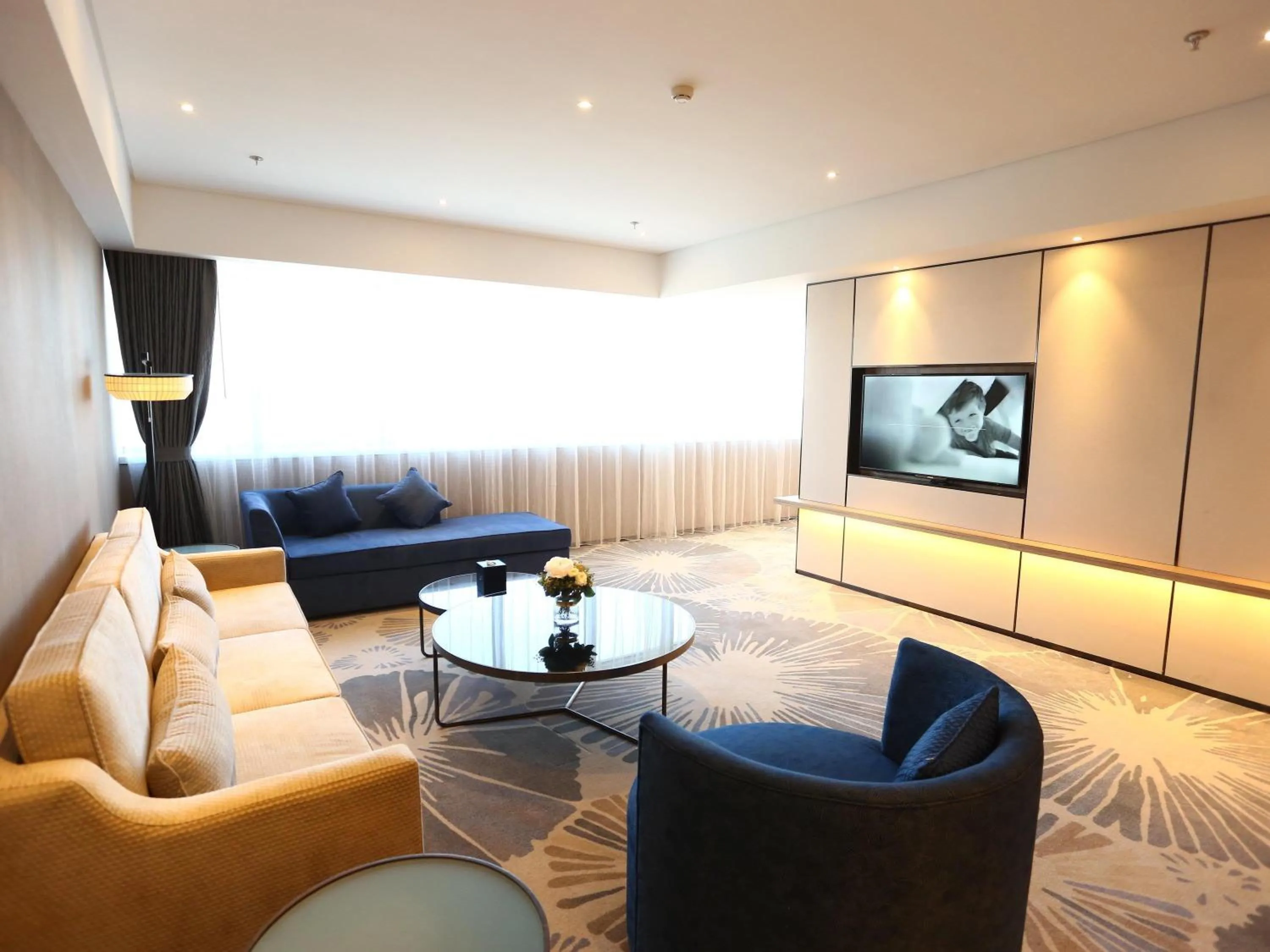 Bedroom in Mercure Panjin