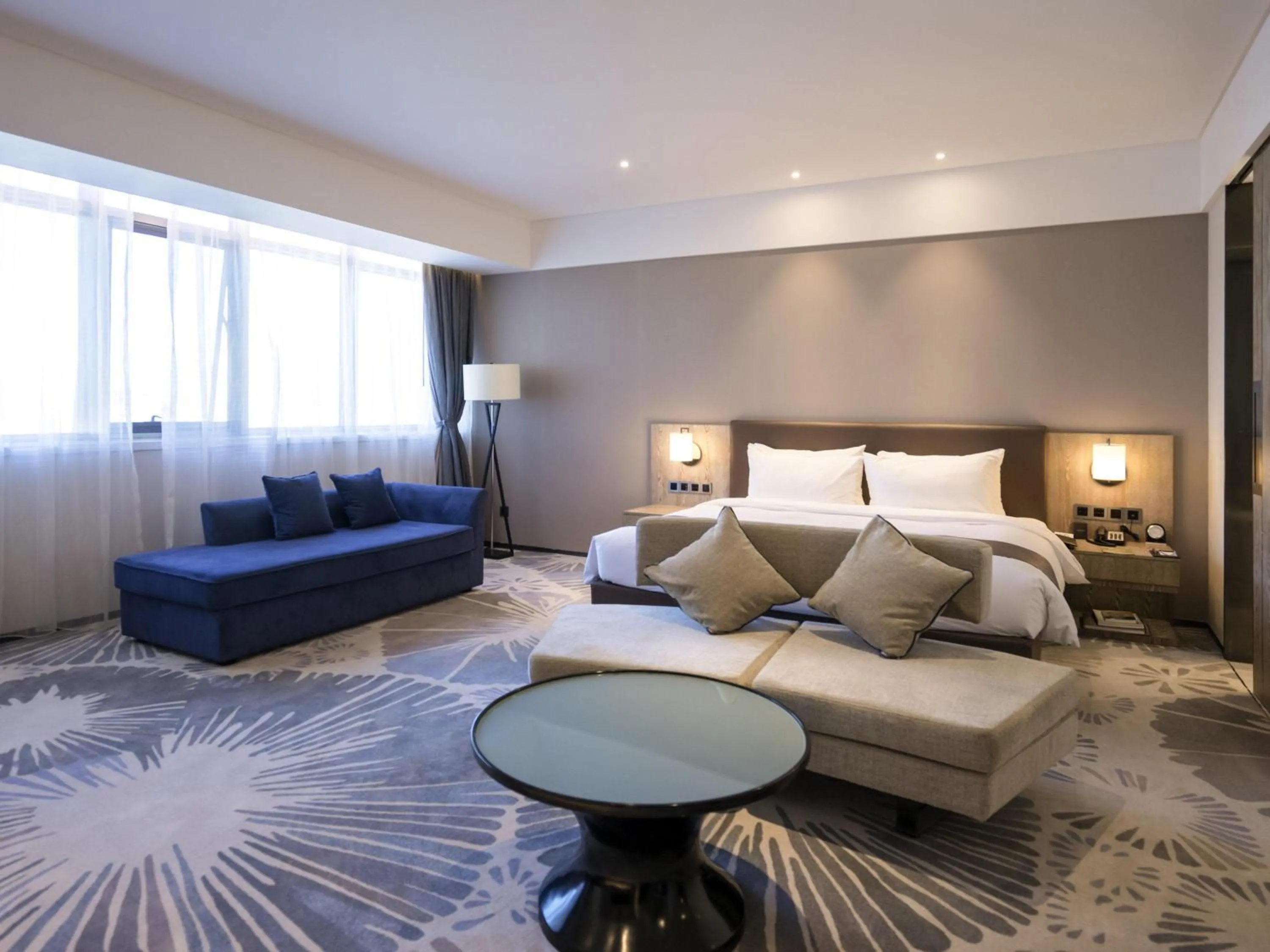 Bedroom, Bed in Mercure Panjin