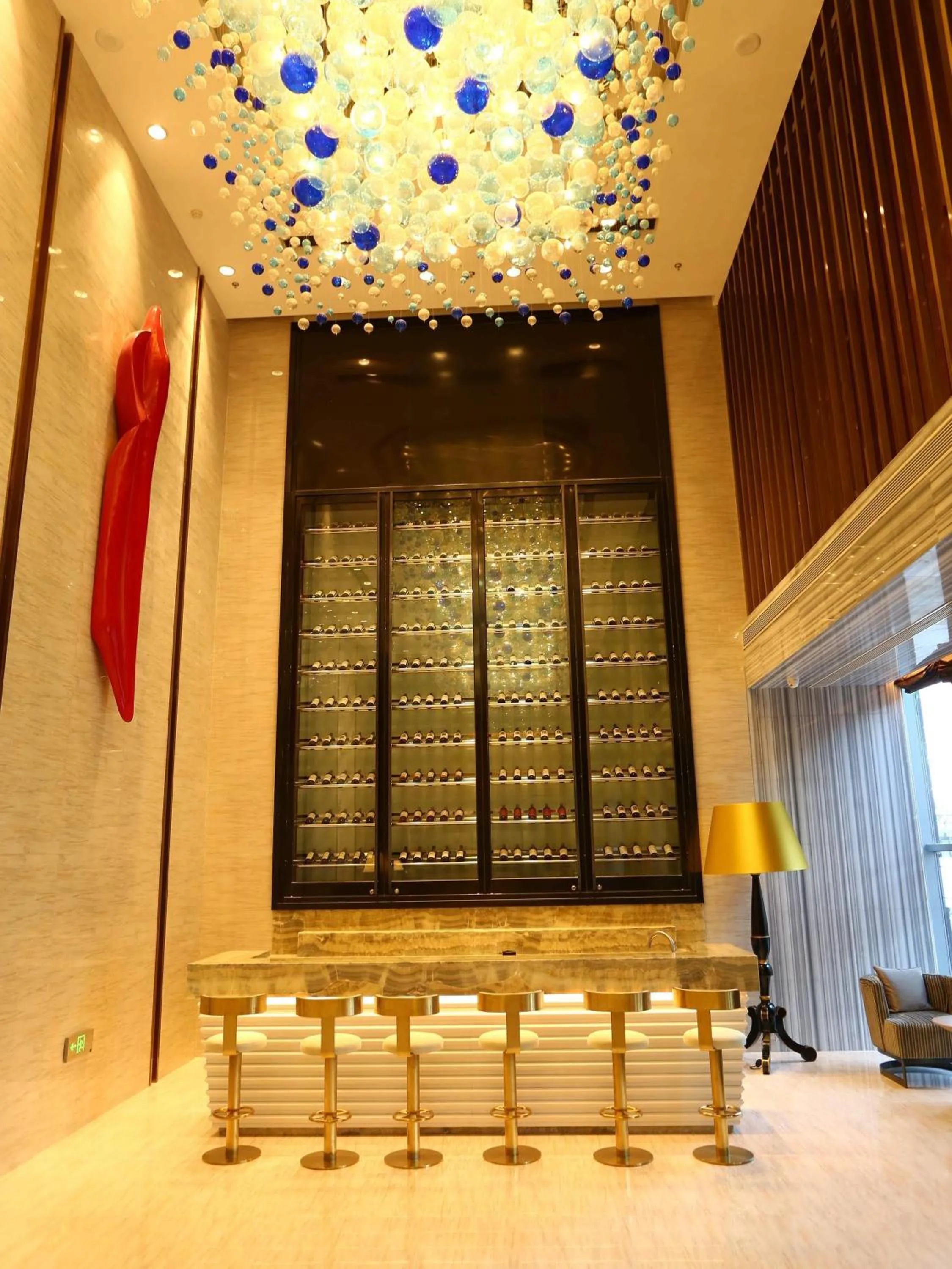 Lounge or bar in Mercure Panjin