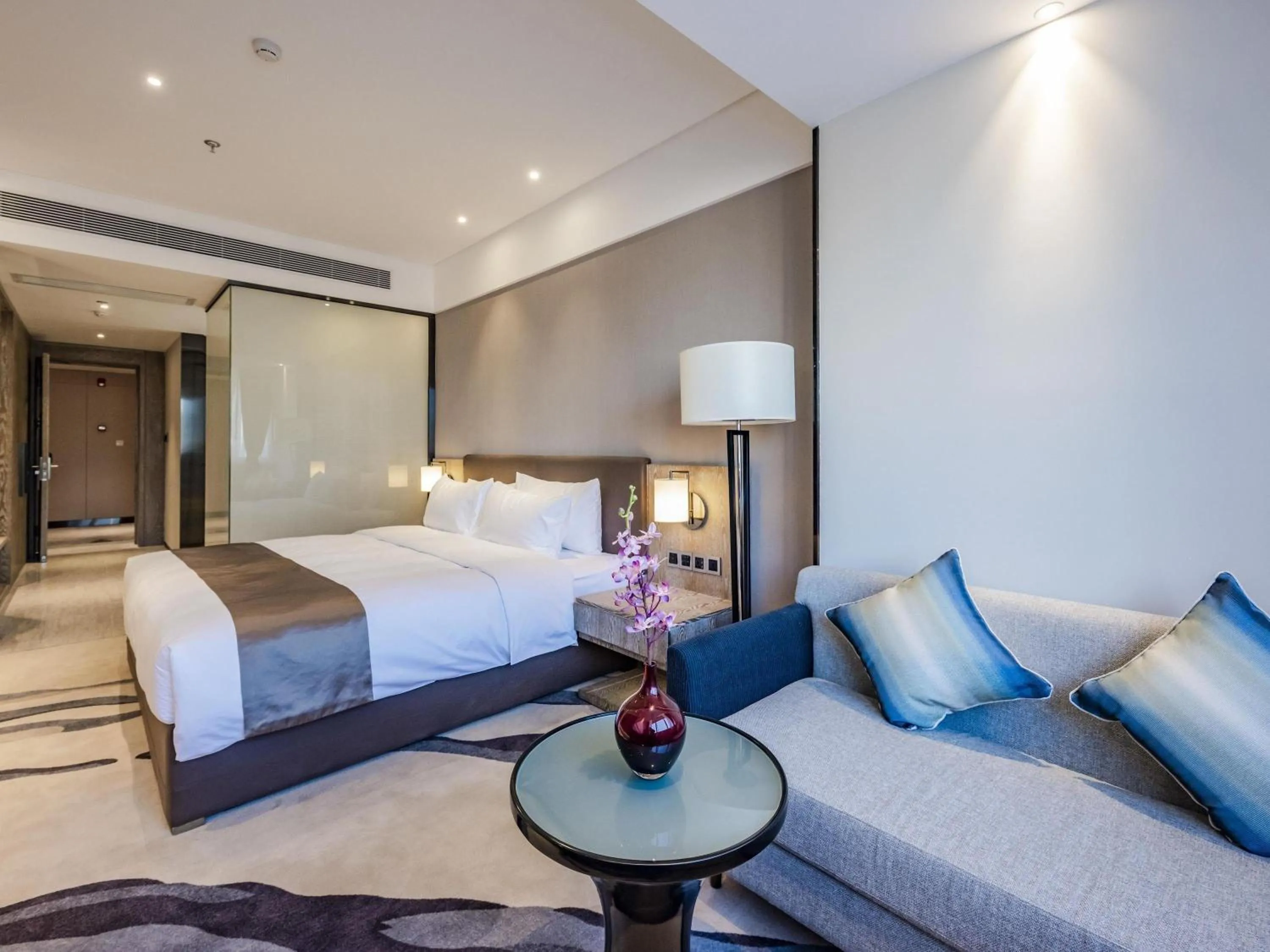 Bedroom, Bed in Mercure Panjin