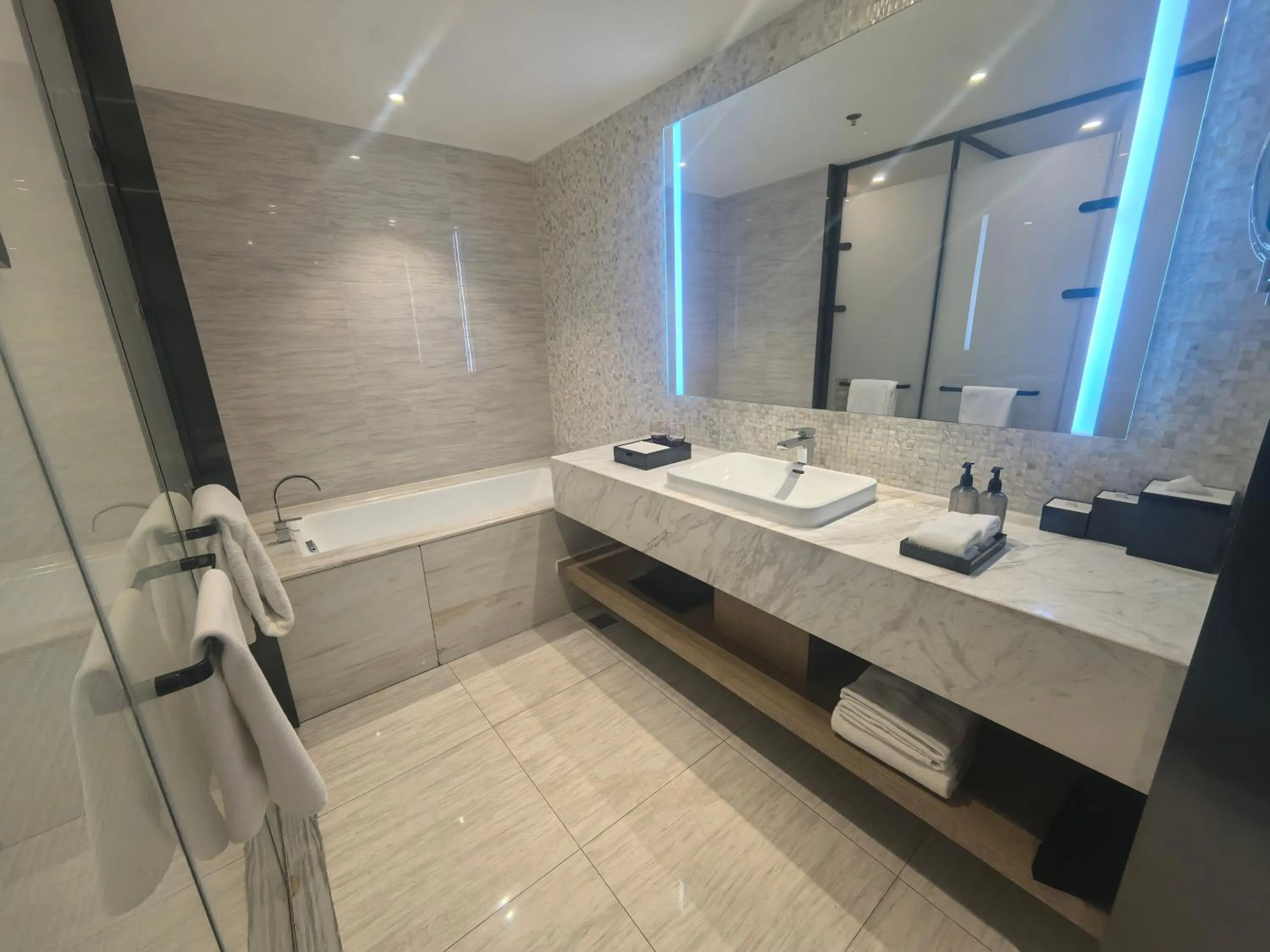 Toilet in Mercure Panjin