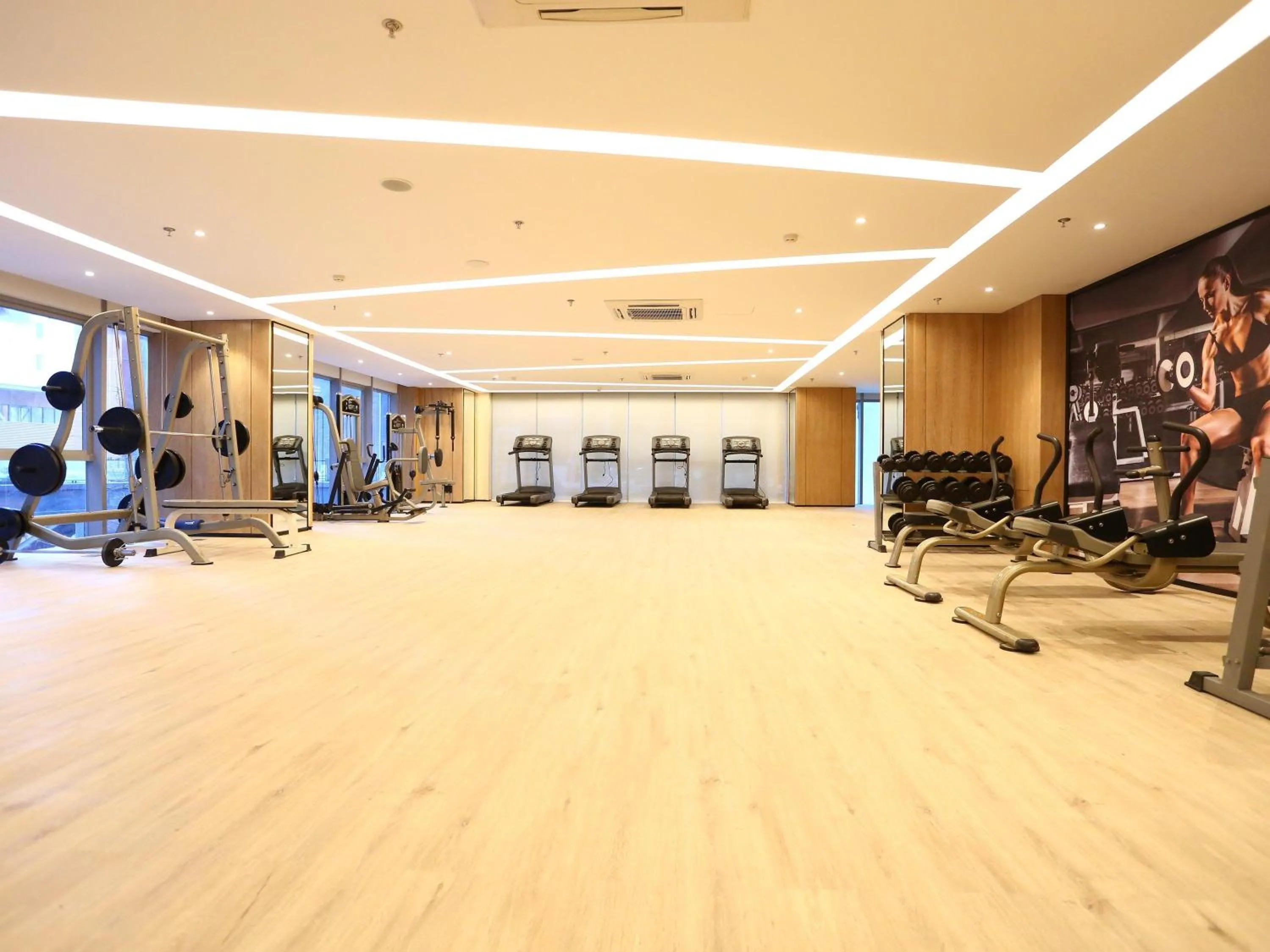 Fitness centre/facilities in Mercure Panjin