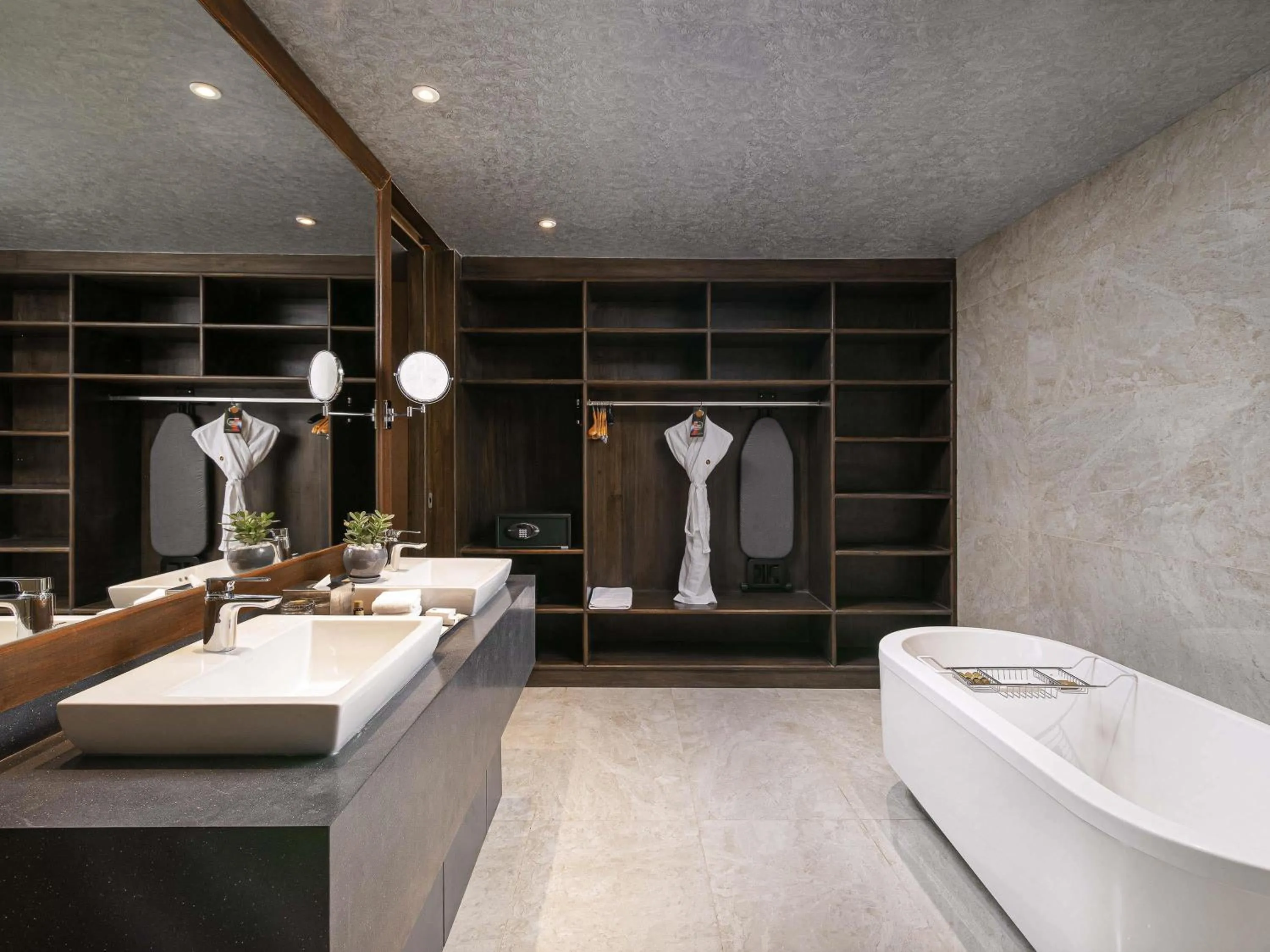 Bedroom in Grand Mercure Bengaluru at Gopalan Mall - An Accor Brand