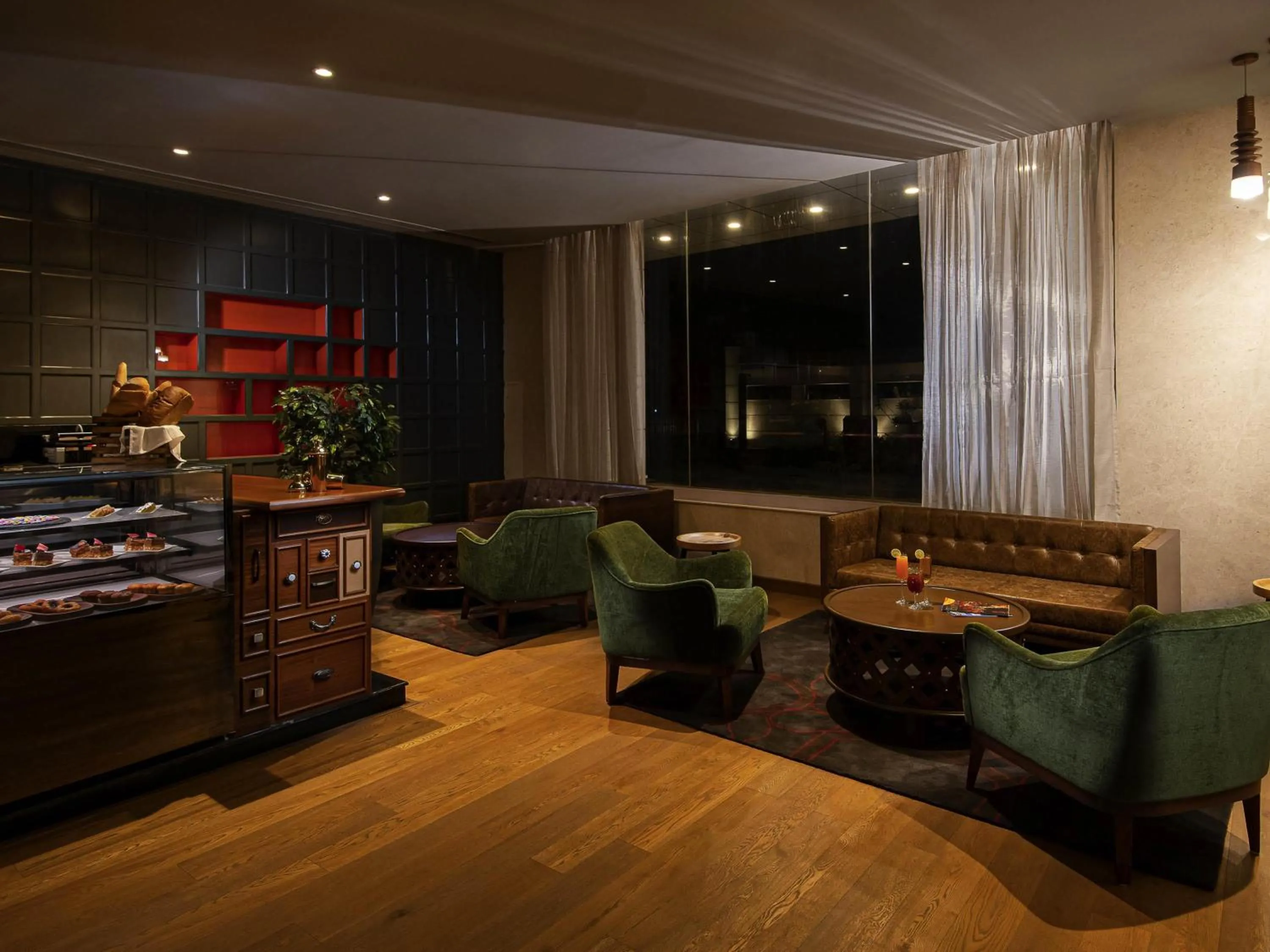 Lounge or bar in Grand Mercure Bengaluru at Gopalan Mall - An Accor Brand