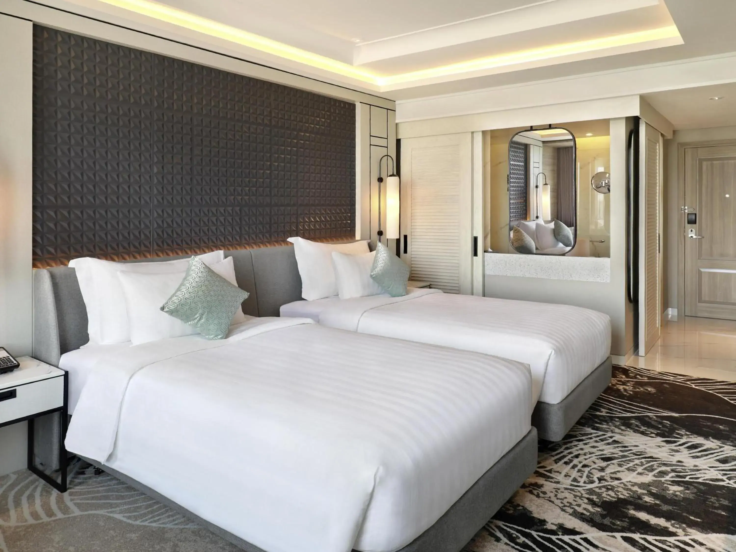 Bedroom, Bed in Movenpick Surabaya City Bedroom, Bed in Movenpick Surabaya City