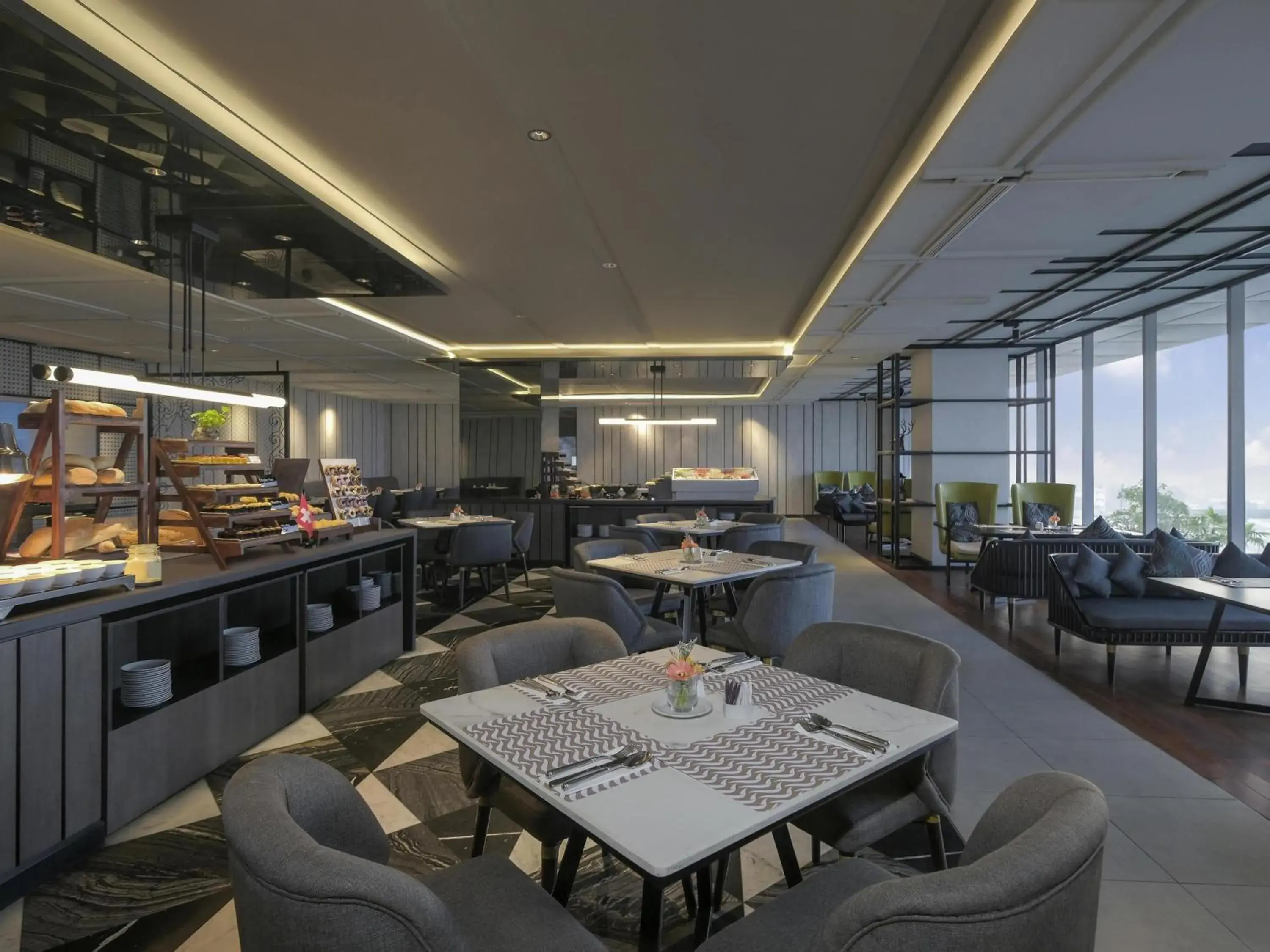 Breakfast in Movenpick Surabaya City Breakfast in Movenpick Surabaya City