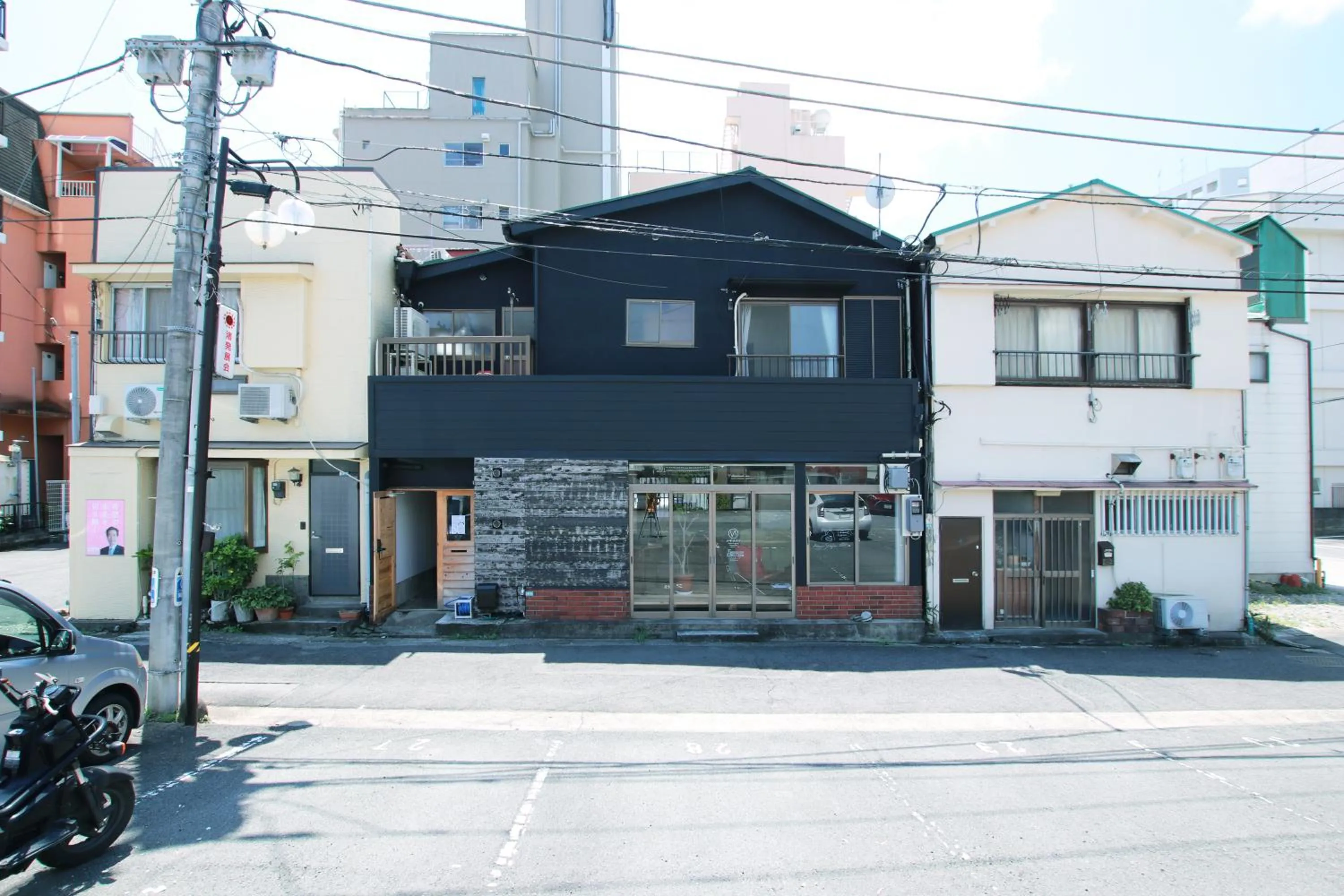 Property building in Atelier & Hostel Nagaisa-Ura