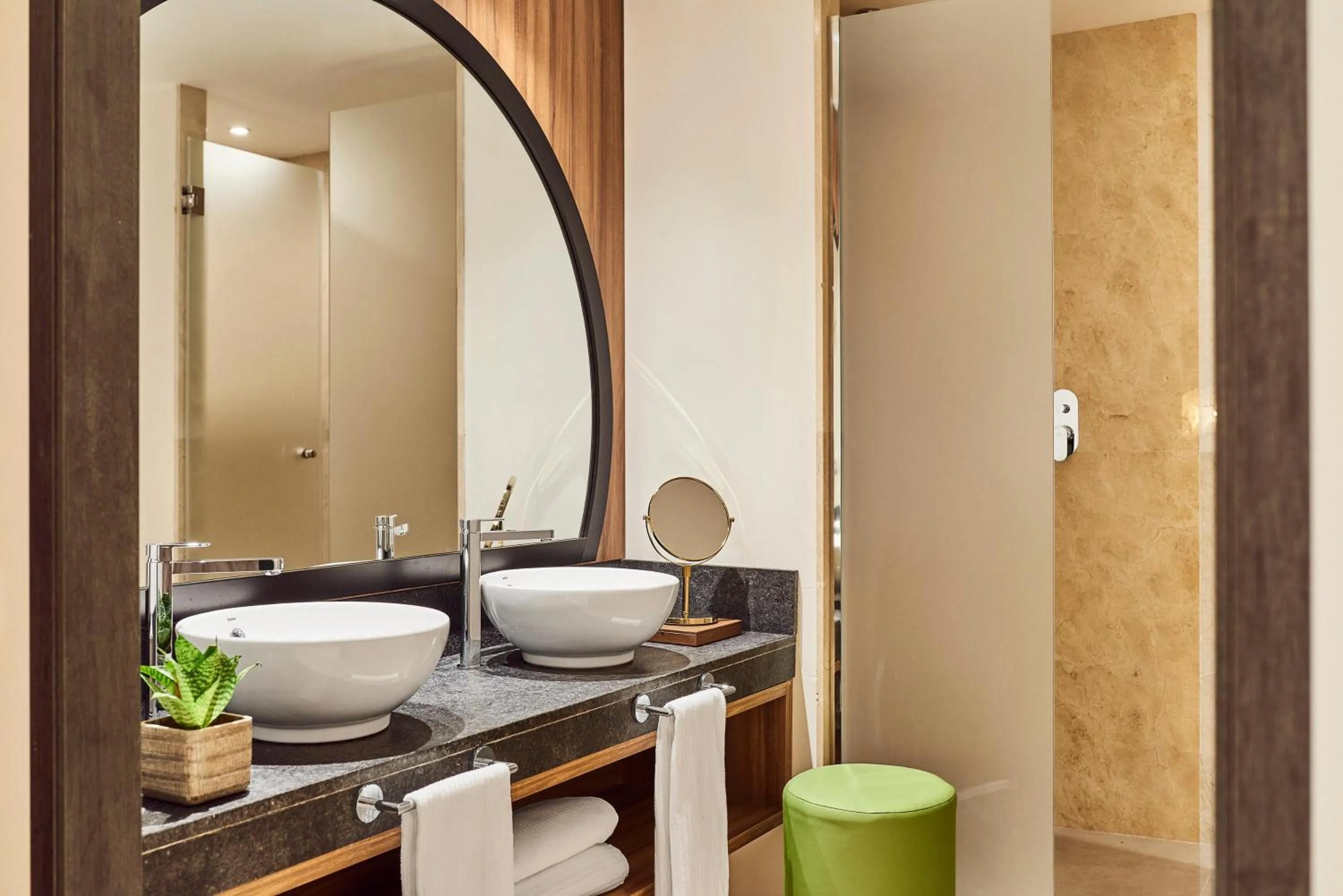 Bathroom in Zafiro Palace Andratx