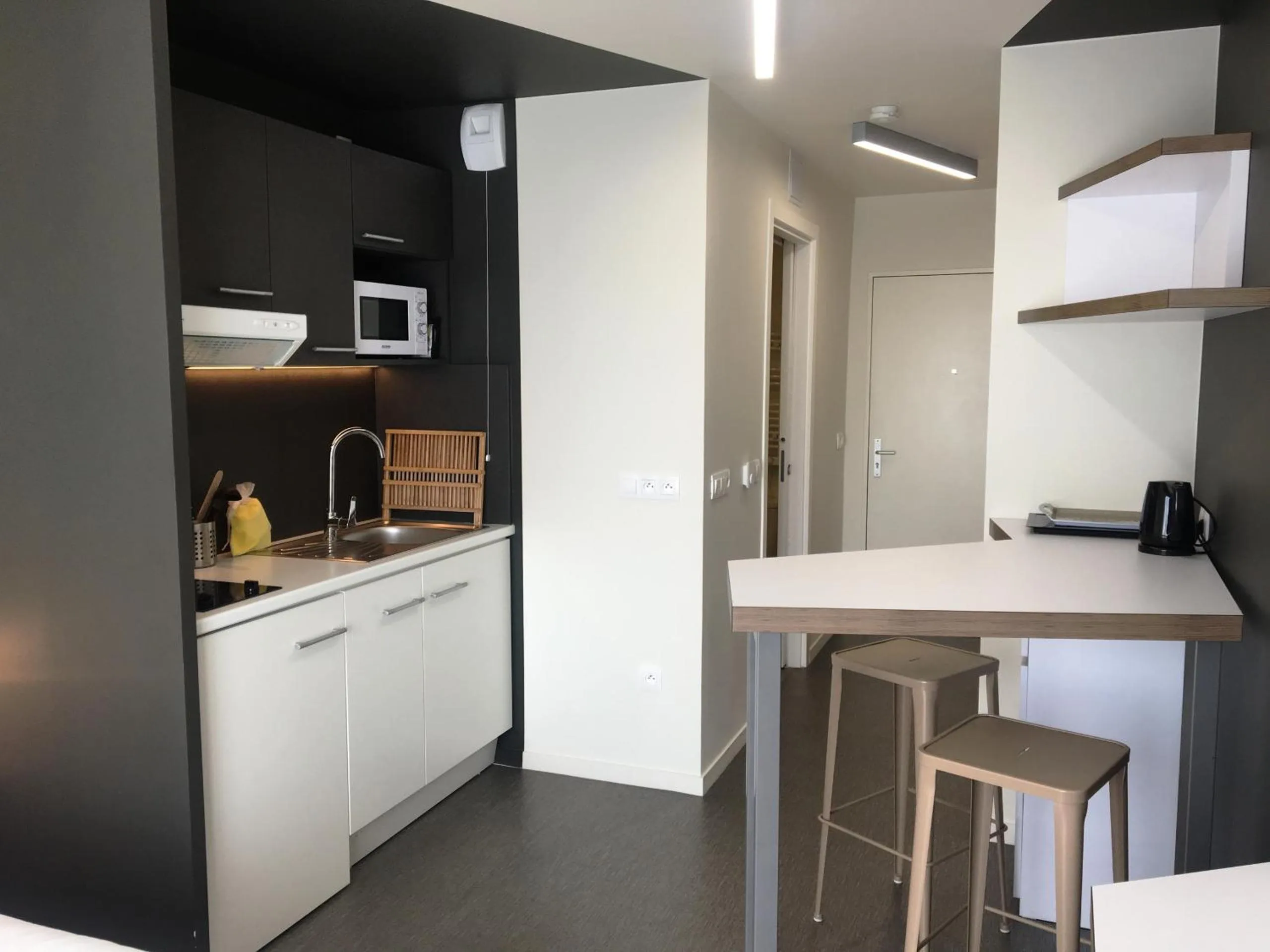 Kitchen or kitchenette in Twenty Business Flats Villejuif Croizat