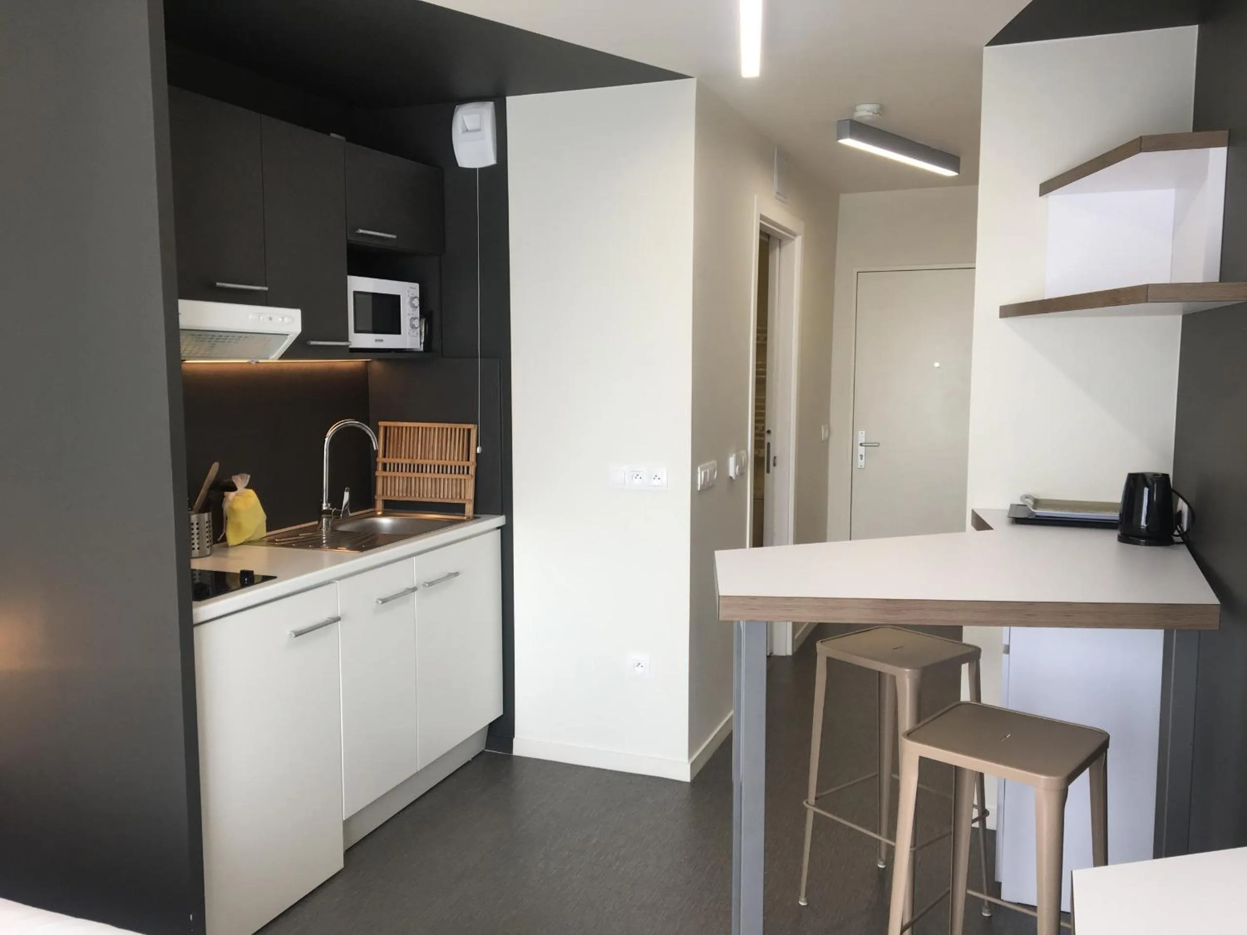 Kitchen or kitchenette in Twenty Business Flats Villejuif Croizat