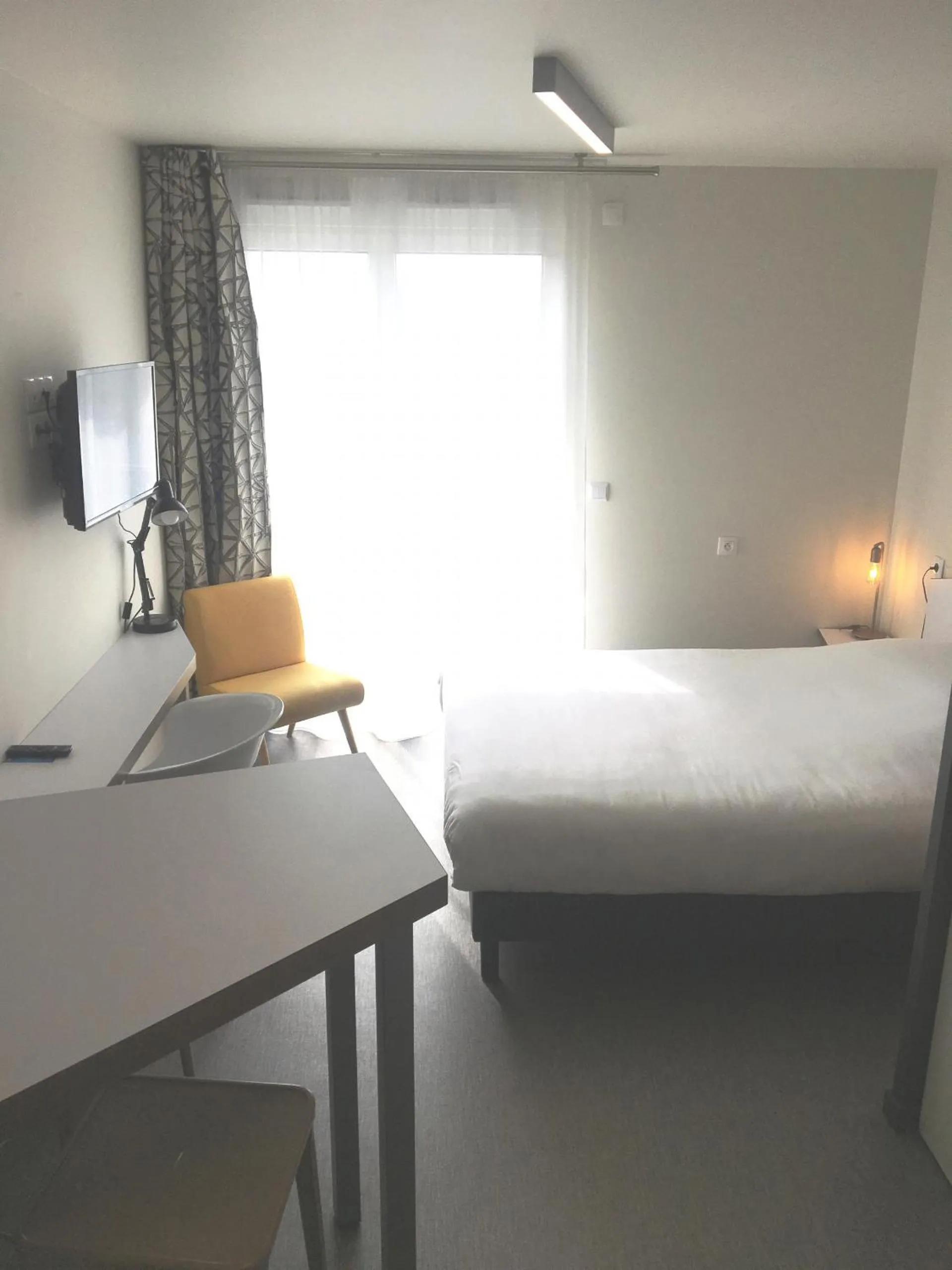 Bedroom in Twenty Business Flats Villejuif Croizat